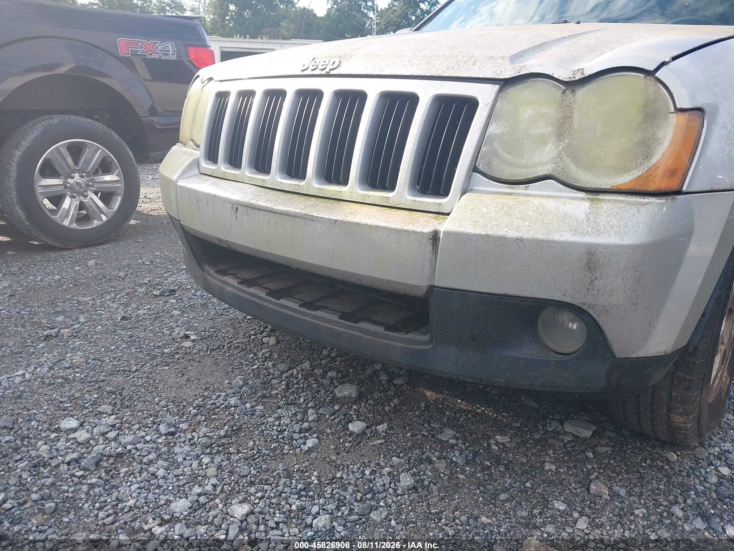 2008 Jeep Grand Cherokee Laredo Silver vin: 1J8GS48K18C106319