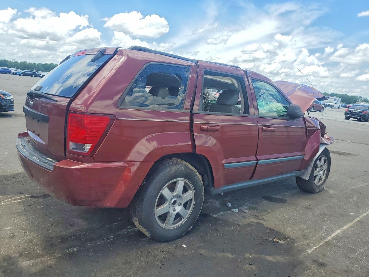 2008 Jeep Grand Cherokee Laredo Burgundy vin: 1J8GS48K18C154368
