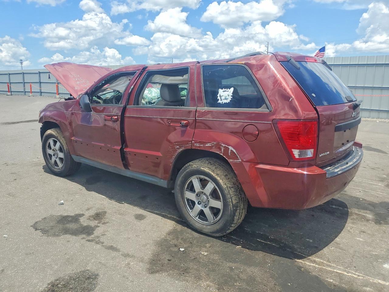2008 Jeep Grand Cherokee Laredo Burgundy vin: 1J8GS48K18C154368