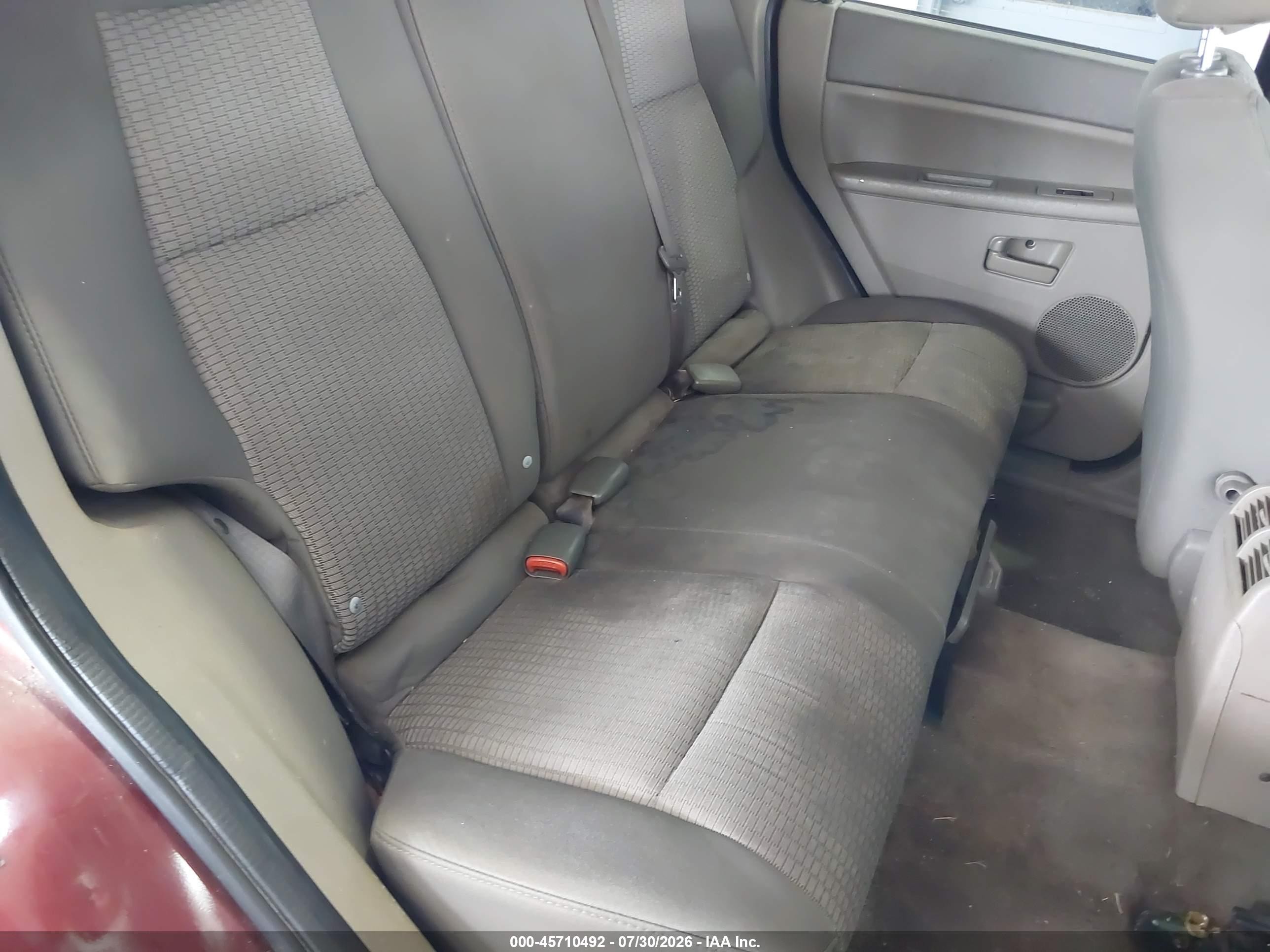 2008 Jeep Grand Cherokee Laredo Maroon vin: 1J8GS48K18C161353