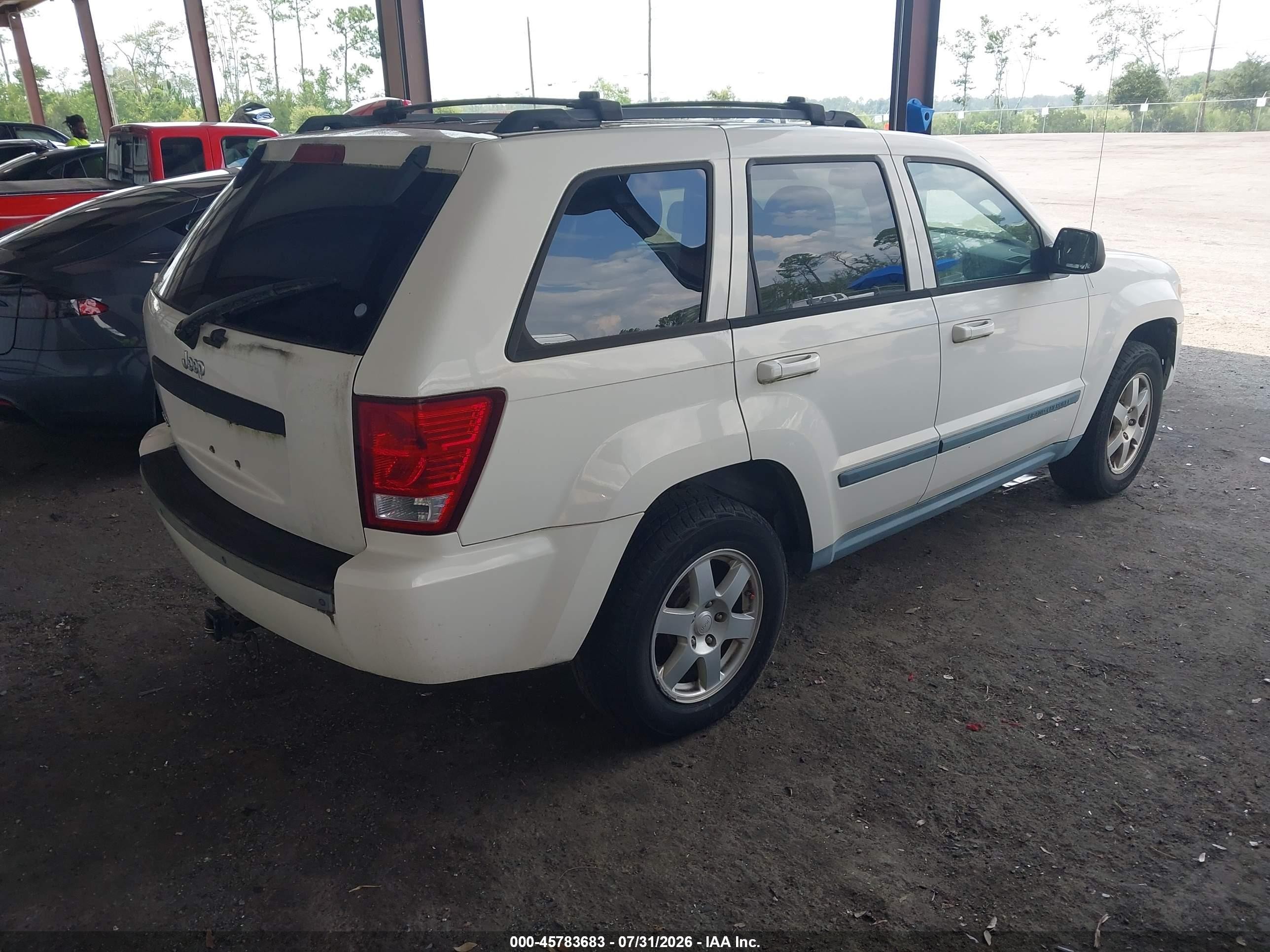 2008 Jeep Grand Cherokee Laredo White vin: 1J8GS48K18C198323