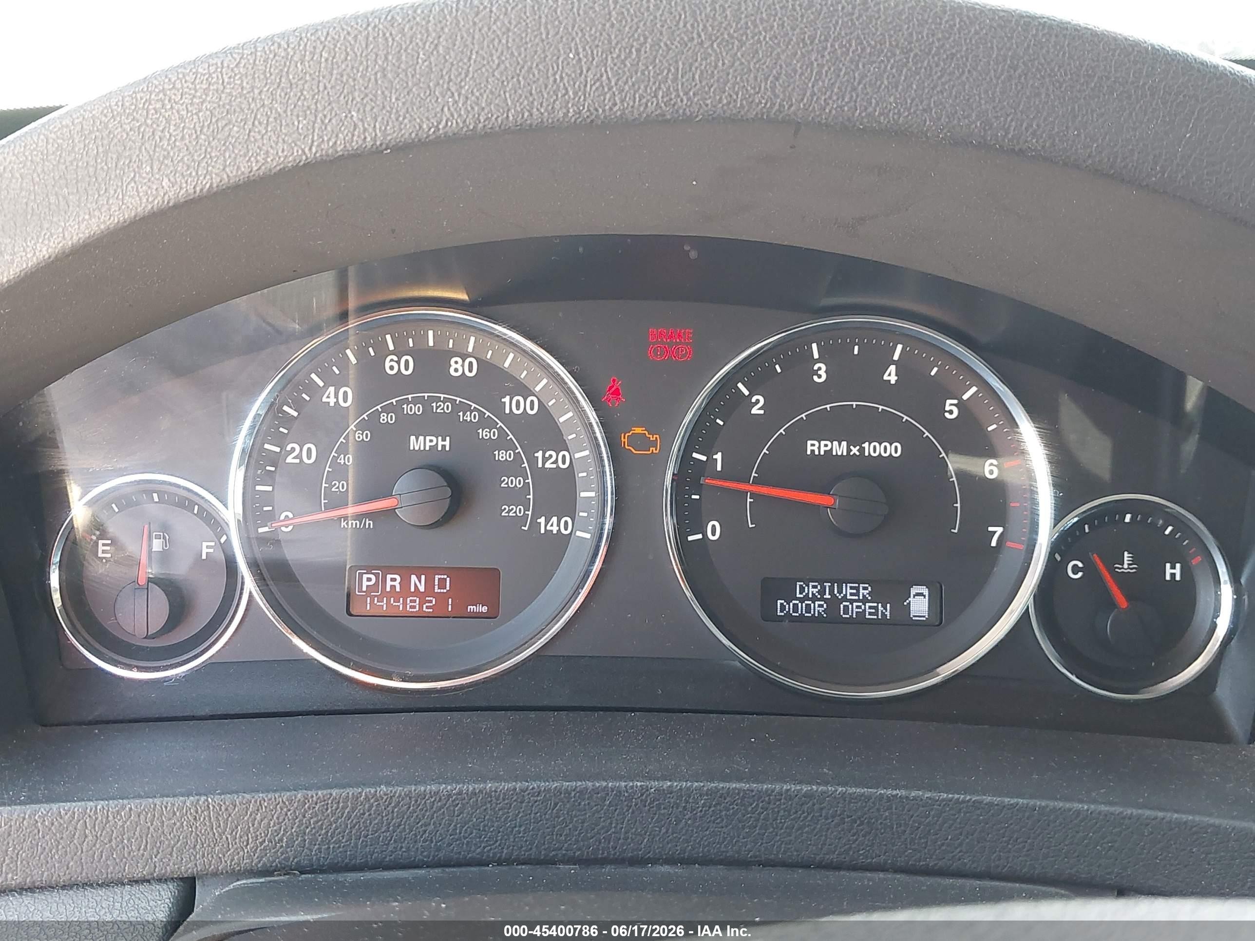 2009 Jeep Grand Cherokee Laredo Silver vin: 1J8GS48K19C554870