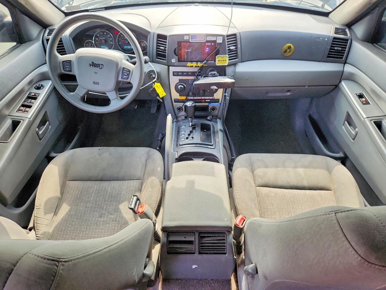 2007 Jeep Grand Cherokee Laredo Черный vin: 1J8GS48K27C516769