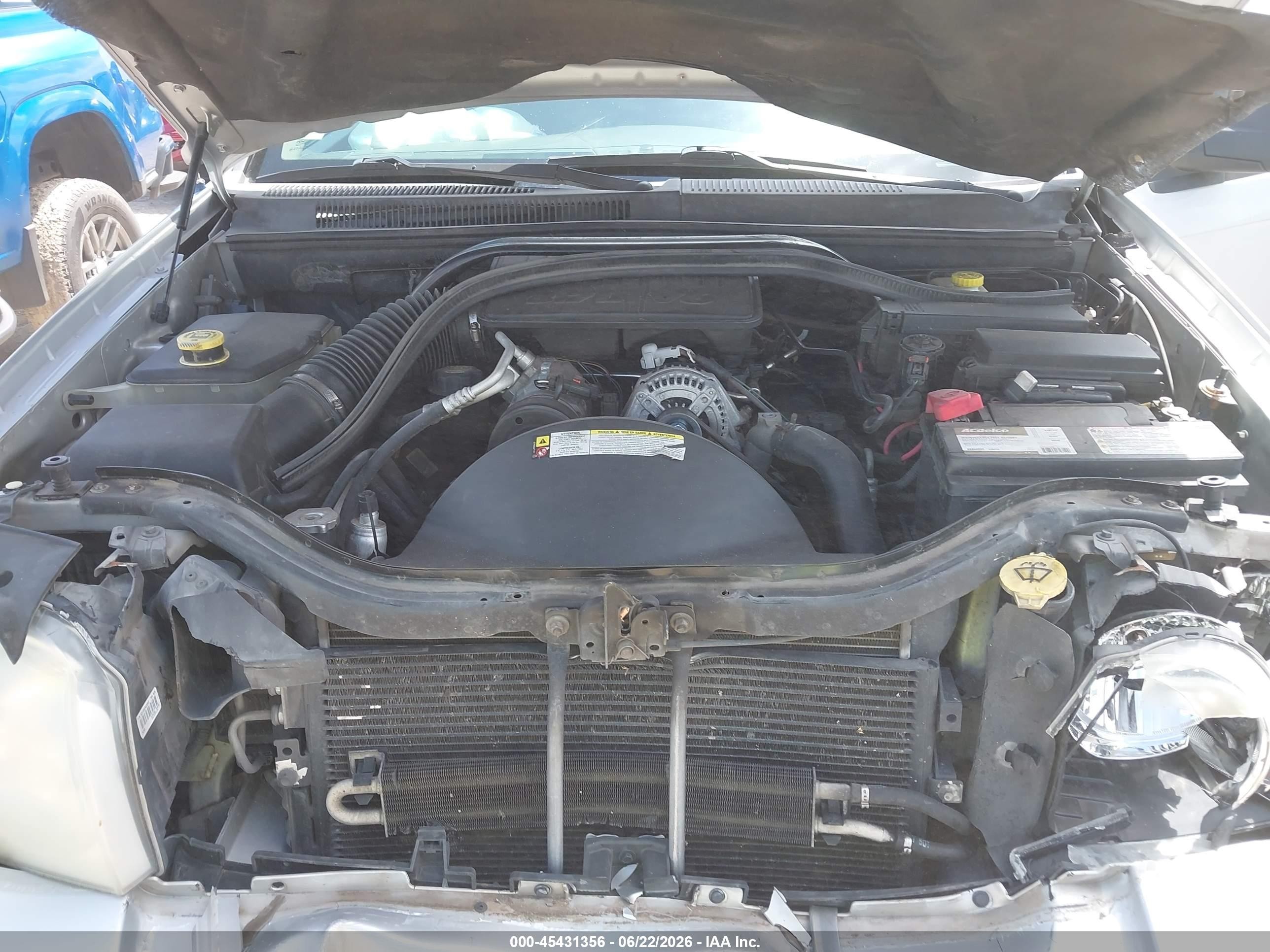 2007 Jeep Grand Cherokee Laredo Серебряный vin: 1J8GS48K27C560724