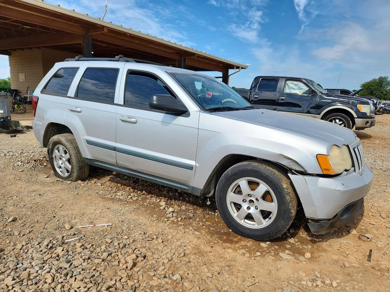 2009 Jeep Grand Cherokee Laredo Silver vin: 1J8GS48K39C545412
