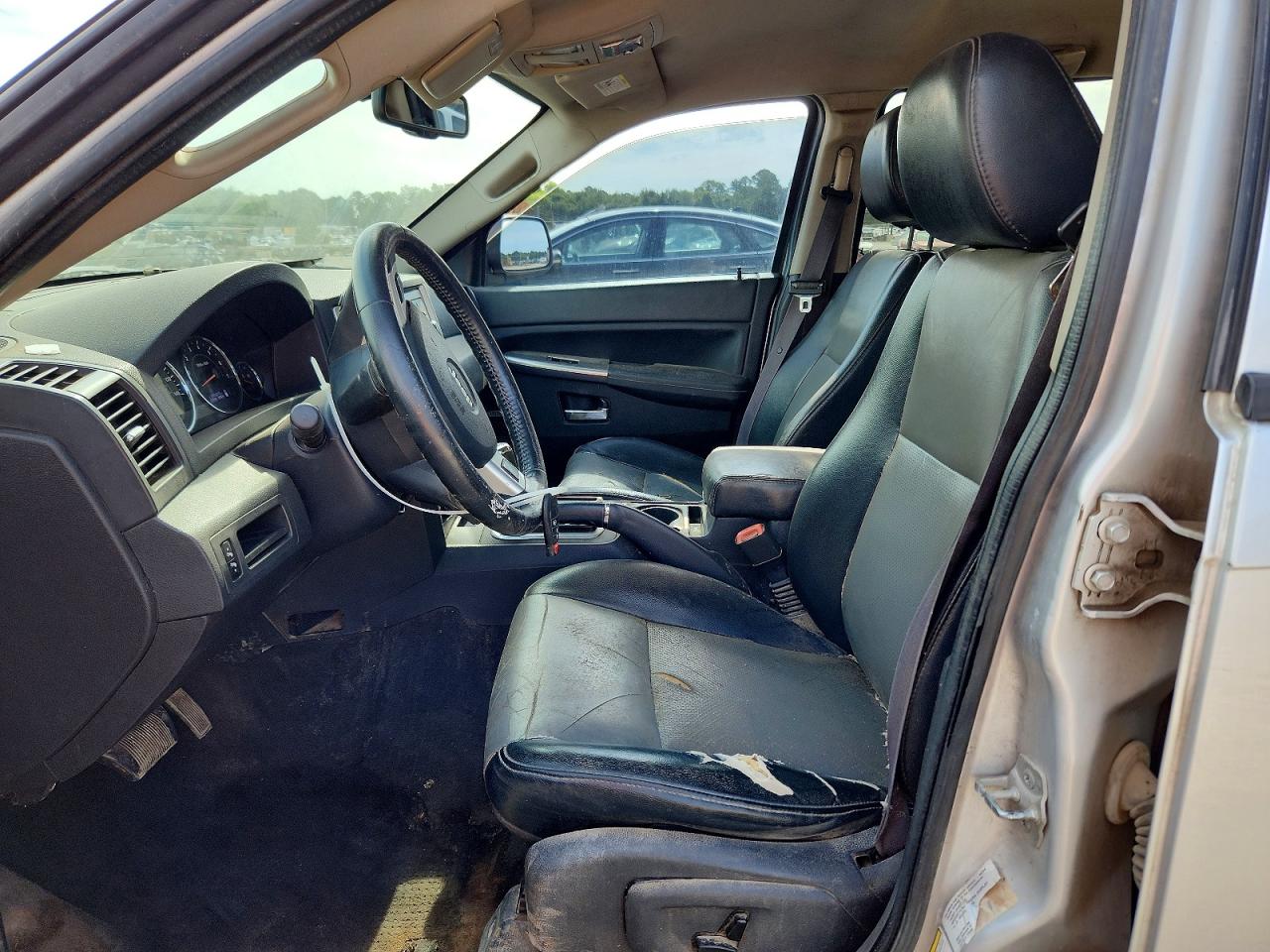 2009 Jeep Grand Cherokee Laredo Silver vin: 1J8GS48K39C545412