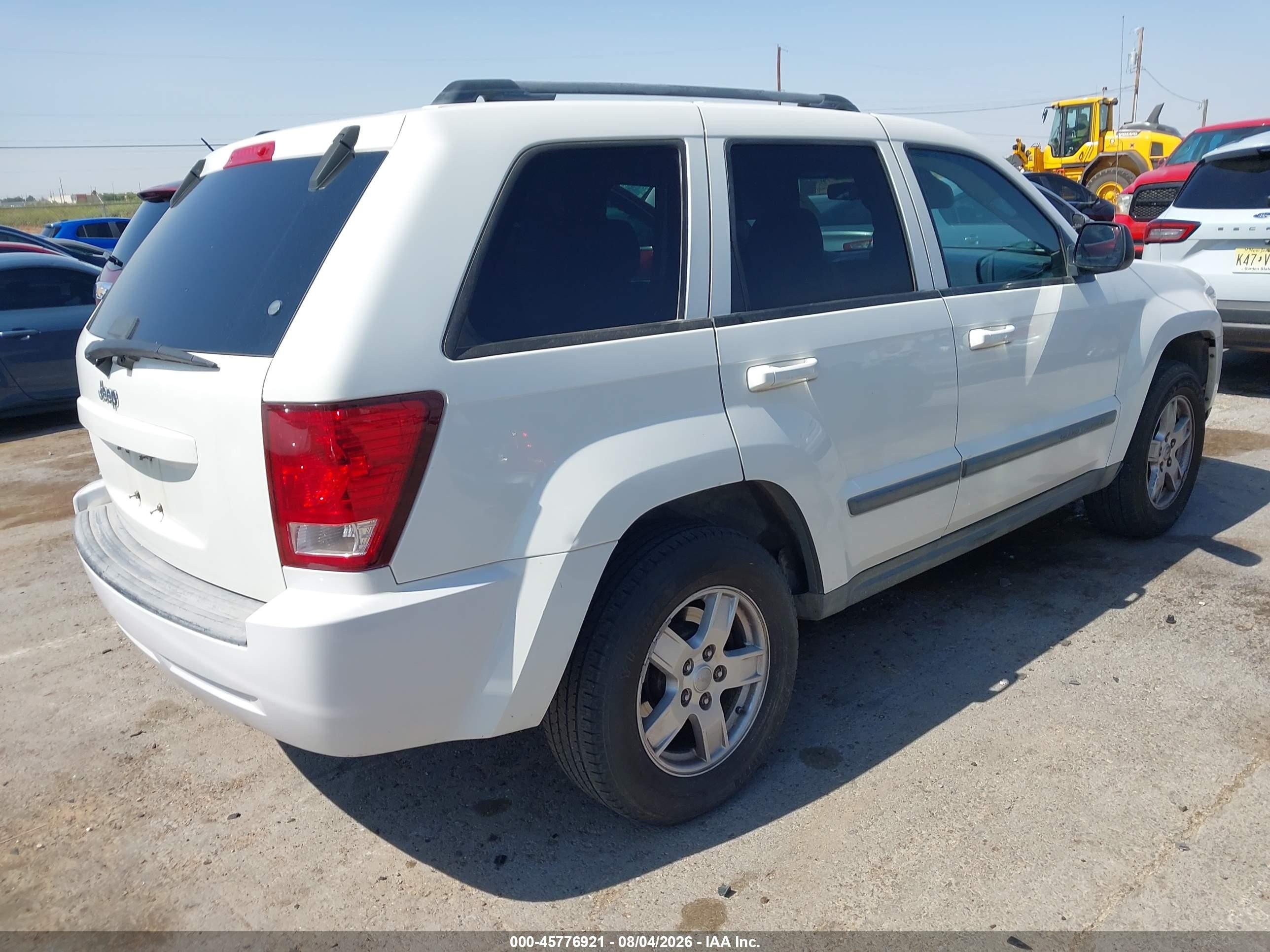 2007 Jeep Grand Cherokee Laredo Белый vin: 1J8GS48K47C516031