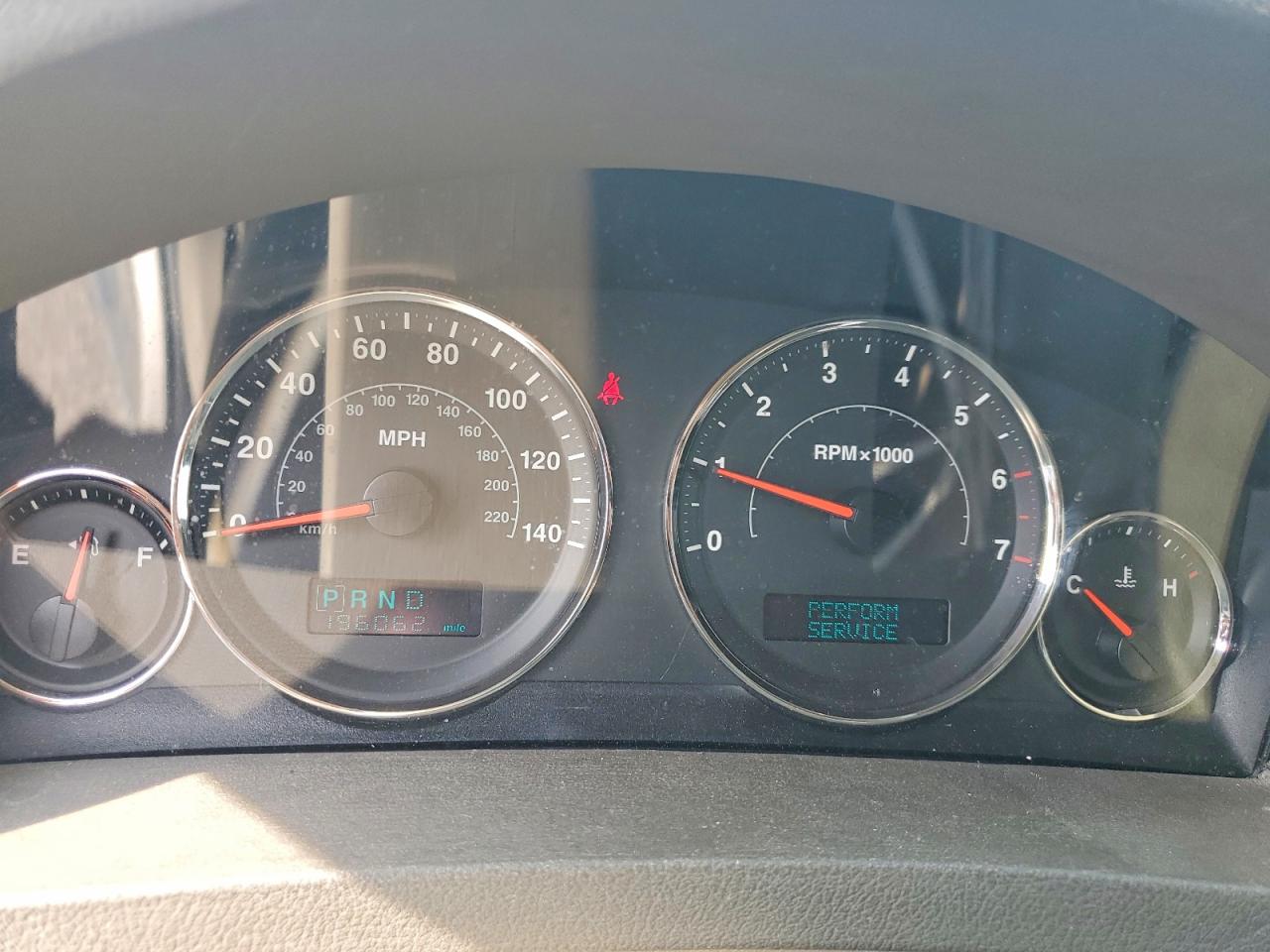 2007 Jeep Grand Cherokee Laredo Gold vin: 1J8GS48K47C678595