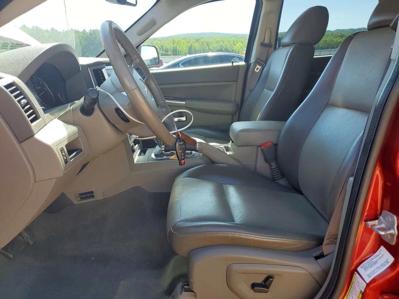 2009 Jeep Grand Cherokee Laredo Maroon vin: 1J8GS48K49C542471