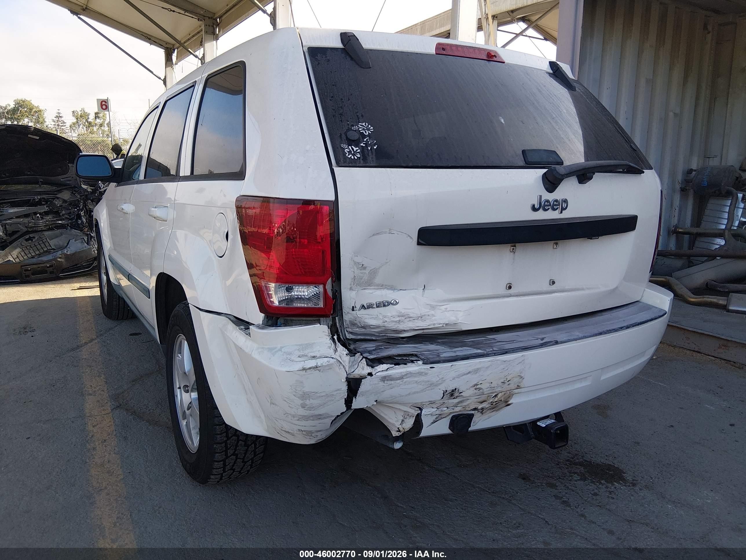 2008 Jeep Grand Cherokee Laredo White vin: 1J8GS48K58C109501