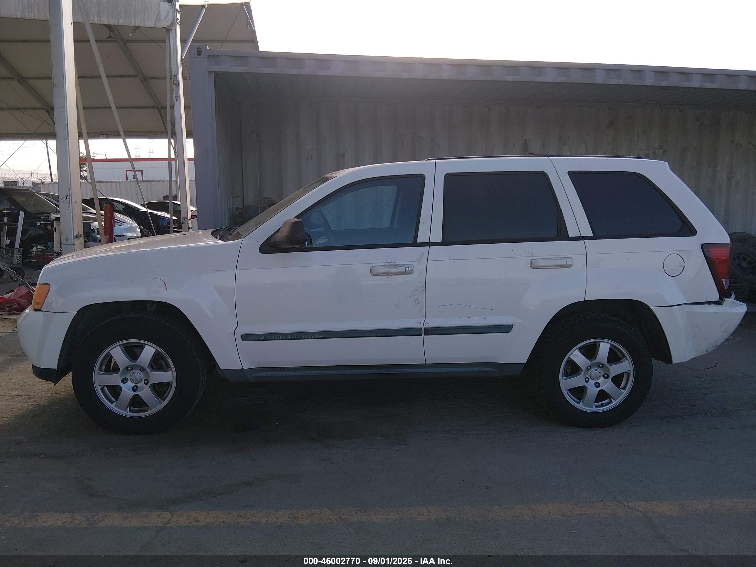 2008 Jeep Grand Cherokee Laredo White vin: 1J8GS48K58C109501