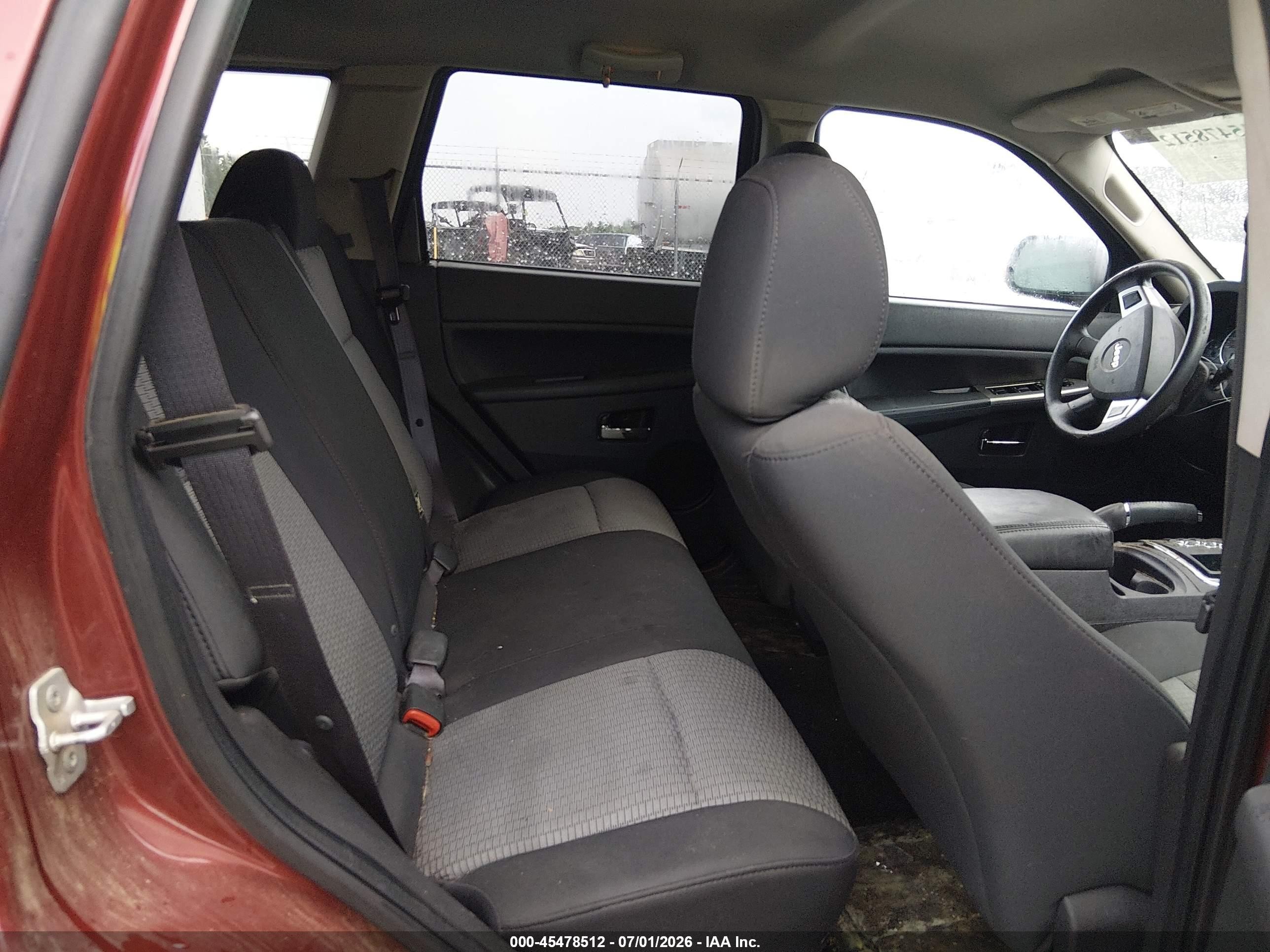 2009 Jeep Grand Cherokee Laredo Maroon vin: 1J8GS48K59C505316