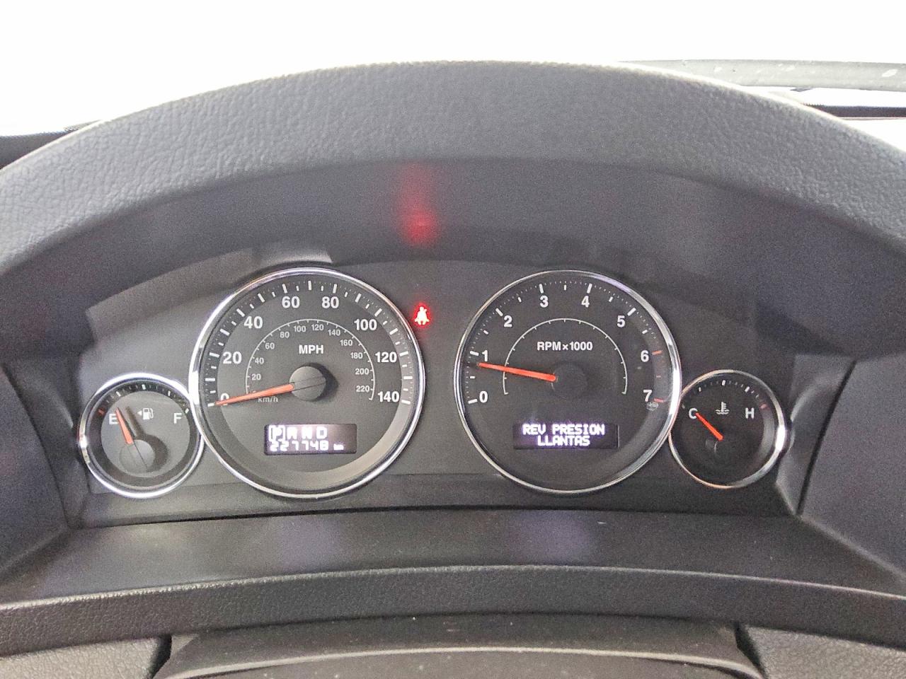2009 Jeep Grand Cherokee Laredo White vin: 1J8GS48K59C538302