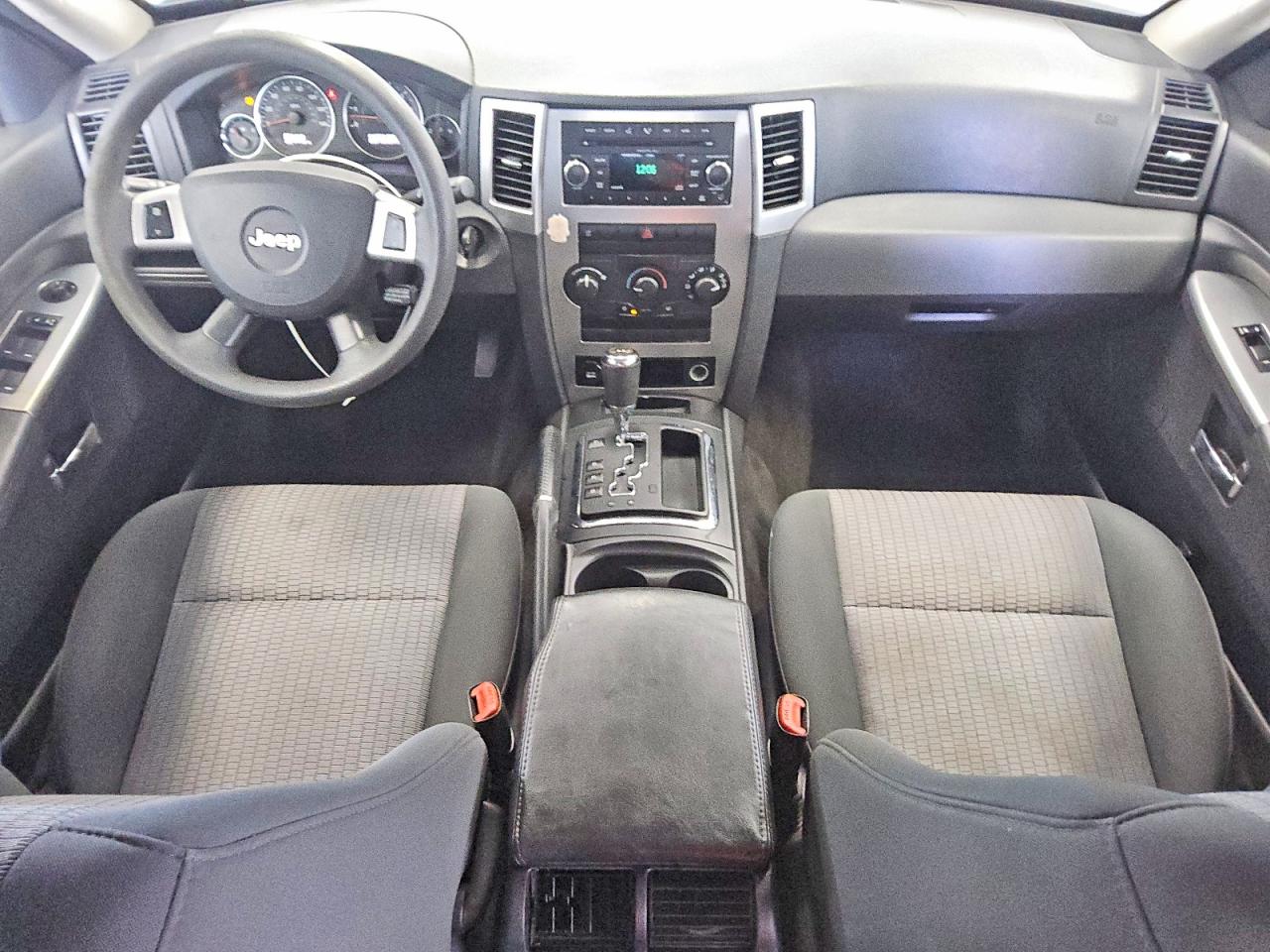 2009 Jeep Grand Cherokee Laredo White vin: 1J8GS48K59C538302