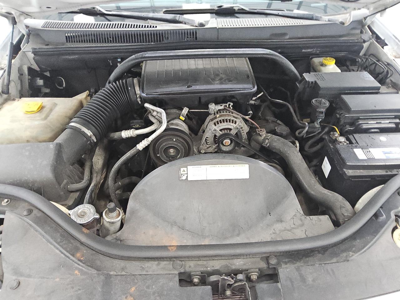 2009 Jeep Grand Cherokee Laredo White vin: 1J8GS48K59C538302 Damage: Air Compressor, Inoperable, Repair Required