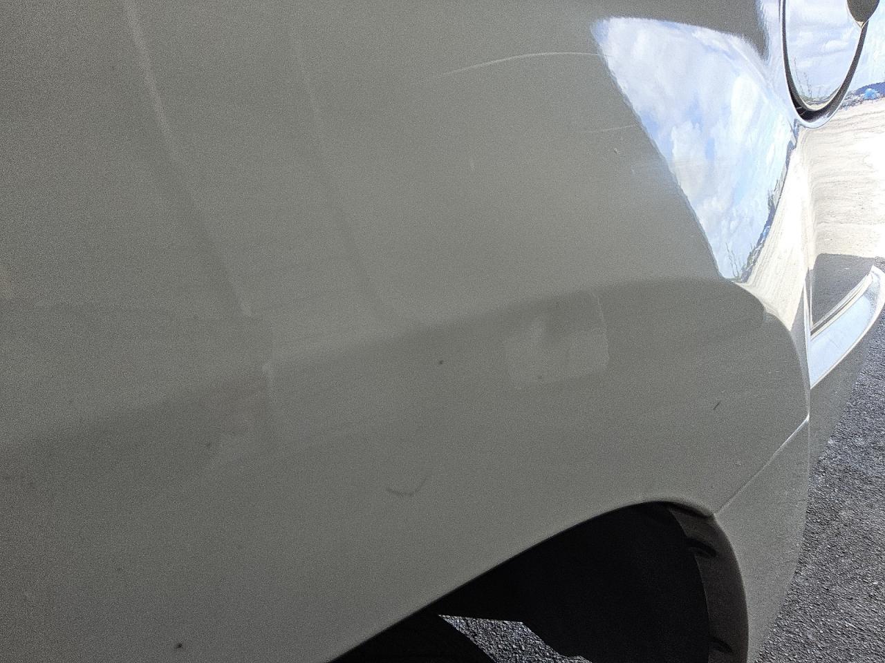 2009 Jeep Grand Cherokee Laredo White vin: 1J8GS48K59C538302 Damage: Left Qtr Panel, Dent(S) W/ Paint Dmg, 1 To 2 Inches