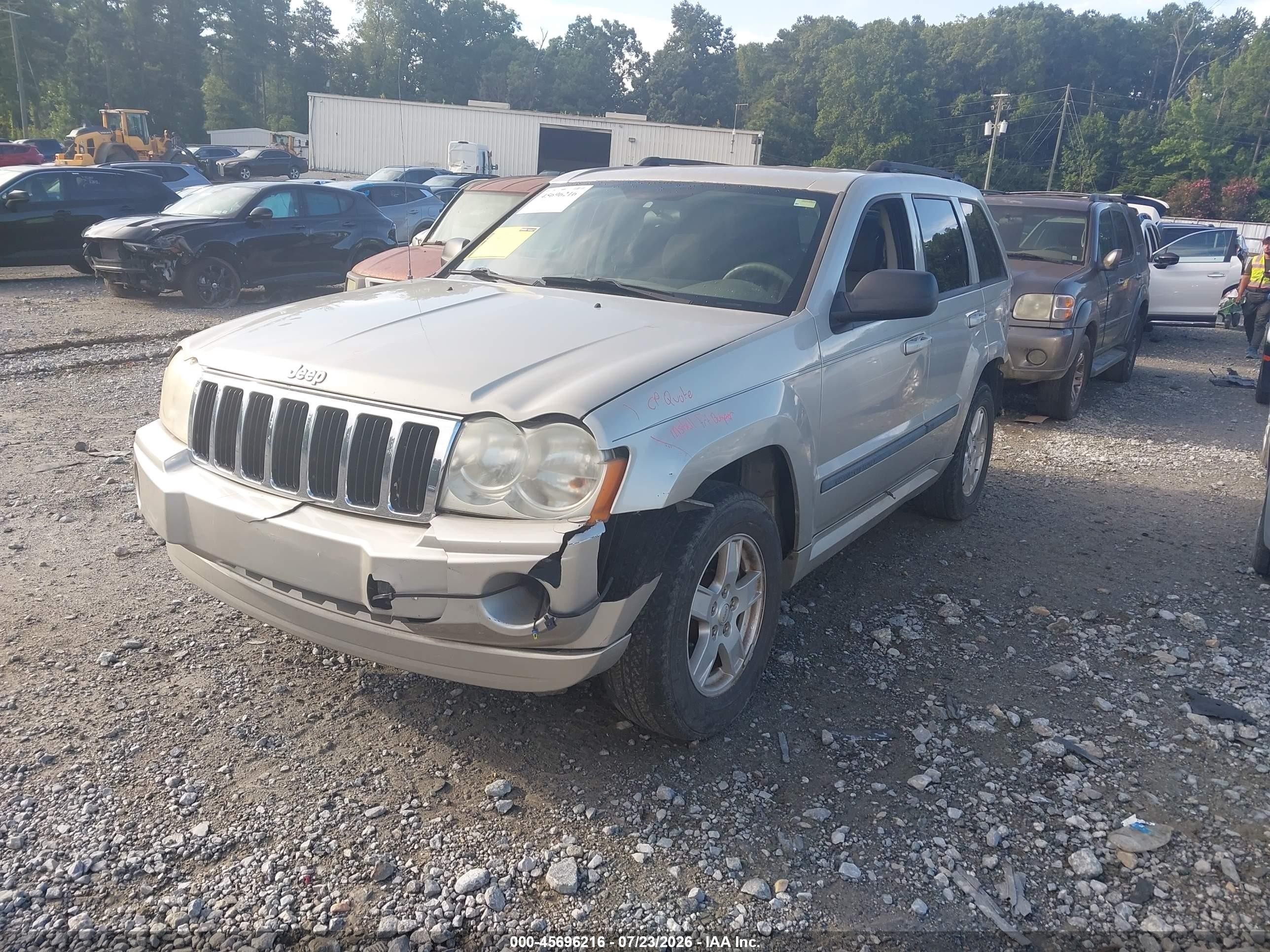 2007 Jeep Grand Cherokee Laredo Серебряный vin: 1J8GS48K67C545434