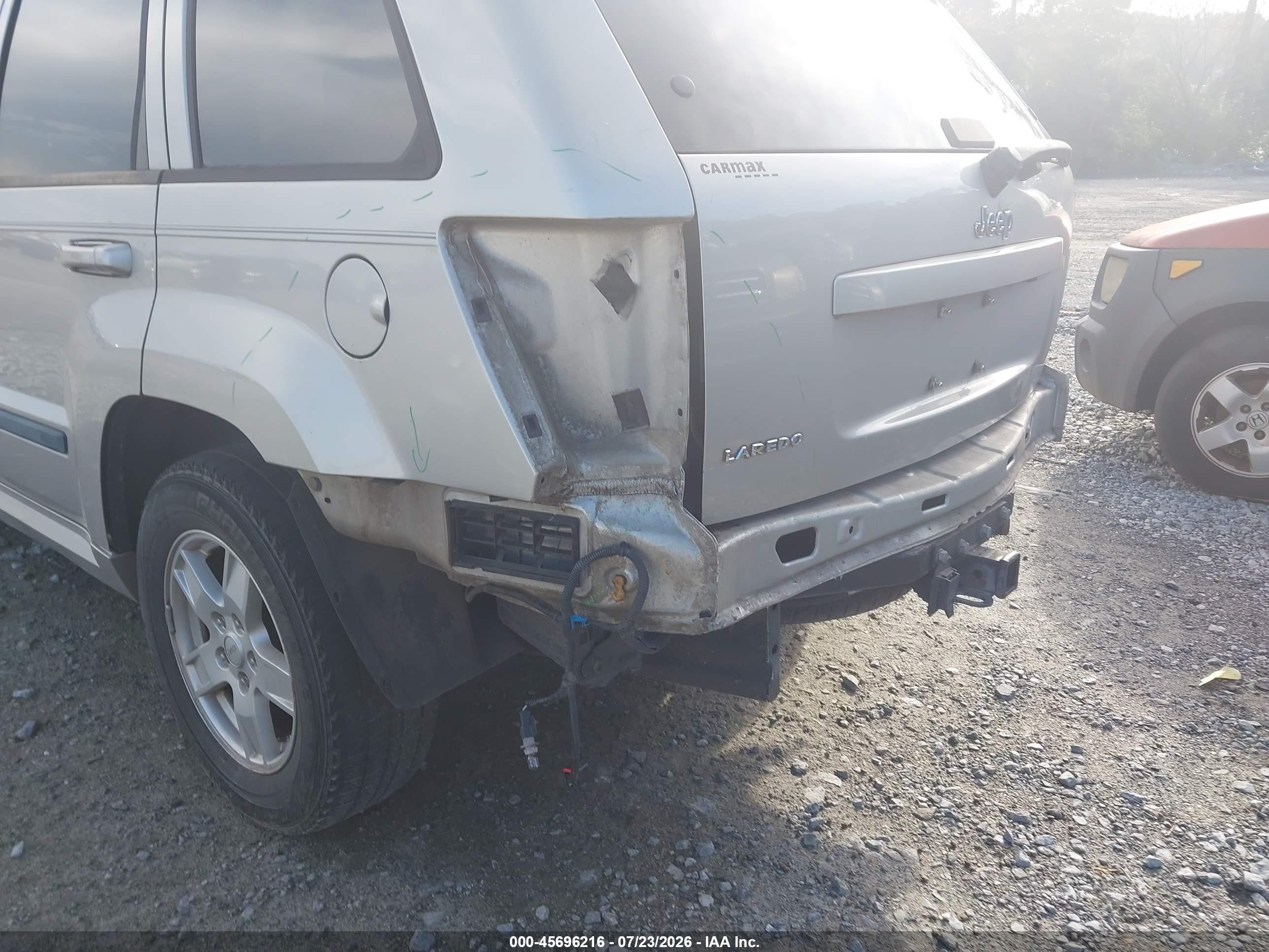 2007 Jeep Grand Cherokee Laredo Серебряный vin: 1J8GS48K67C545434