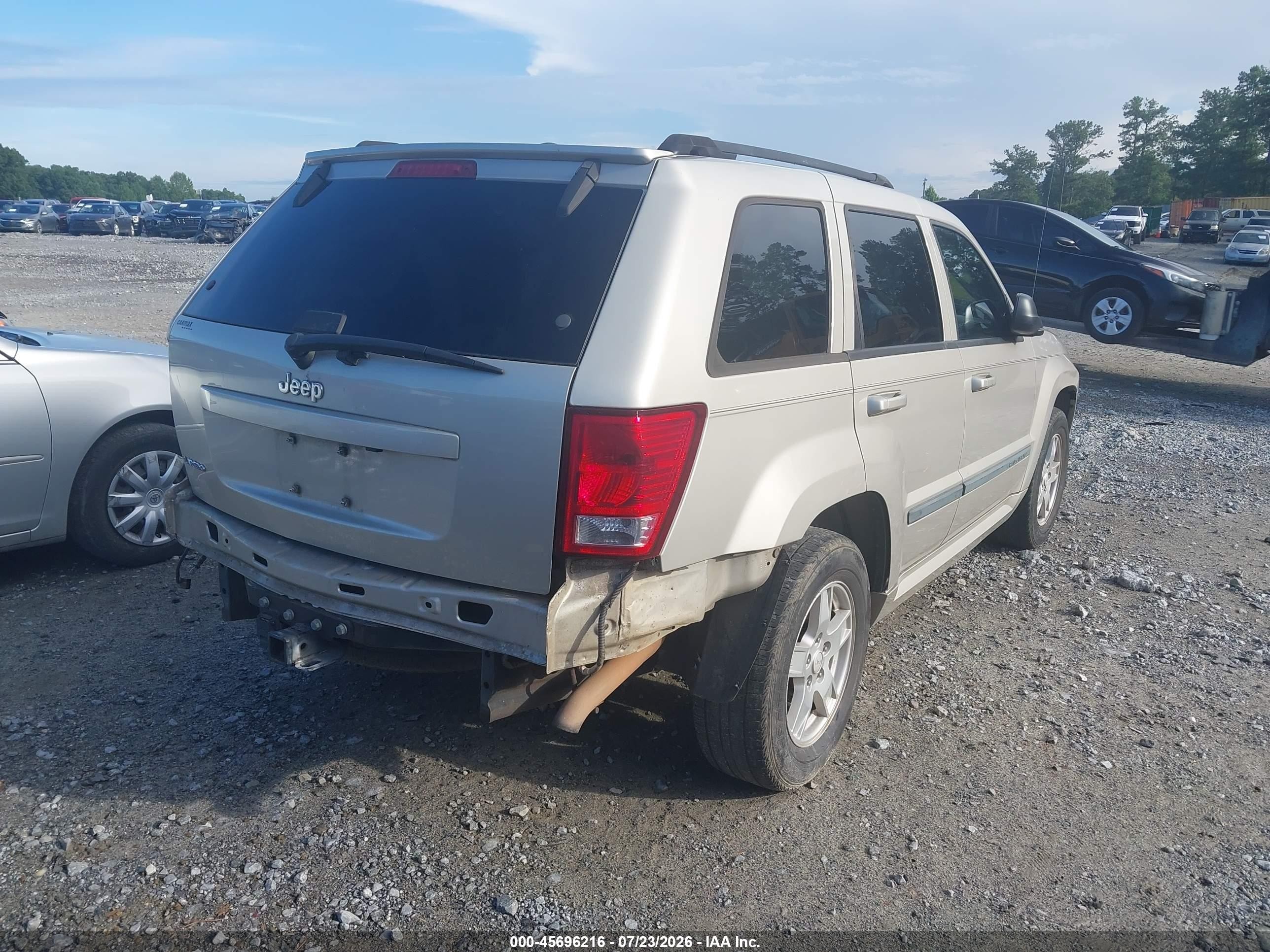 2007 Jeep Grand Cherokee Laredo Серебряный vin: 1J8GS48K67C545434