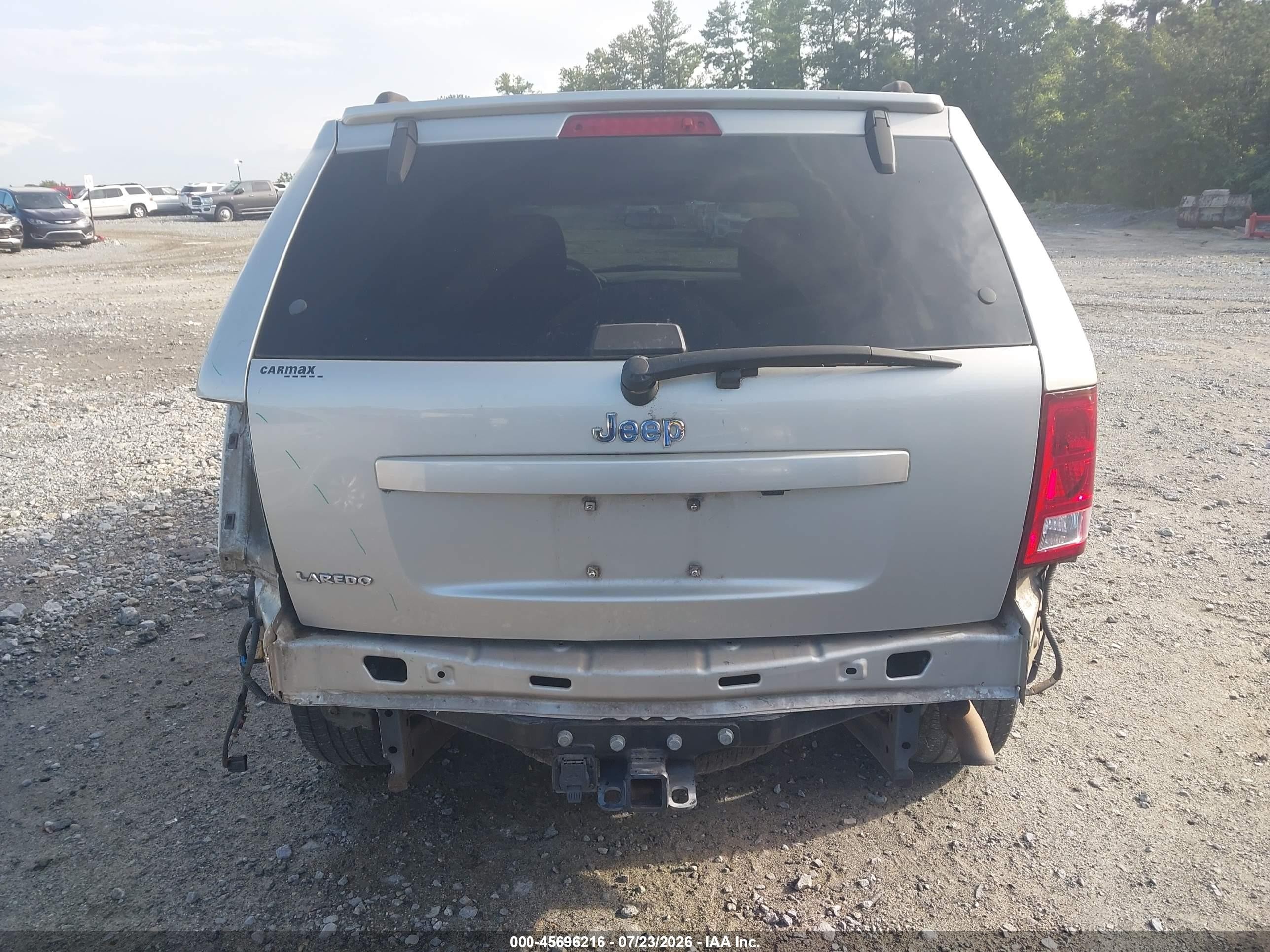 2007 Jeep Grand Cherokee Laredo Серебряный vin: 1J8GS48K67C545434