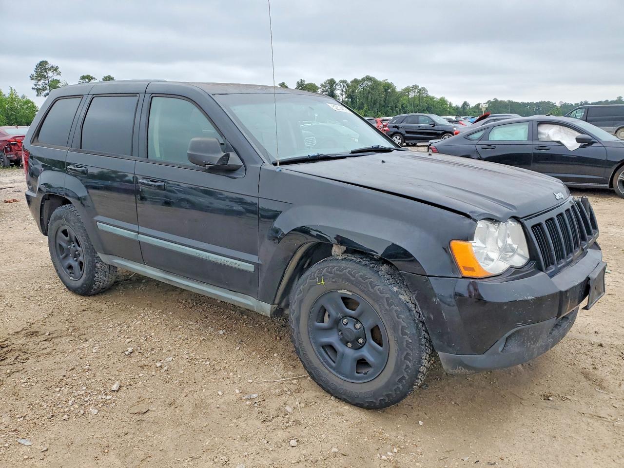 2008 Jeep Grand Cherokee Laredo Черный vin: 1J8GS48K68C121852