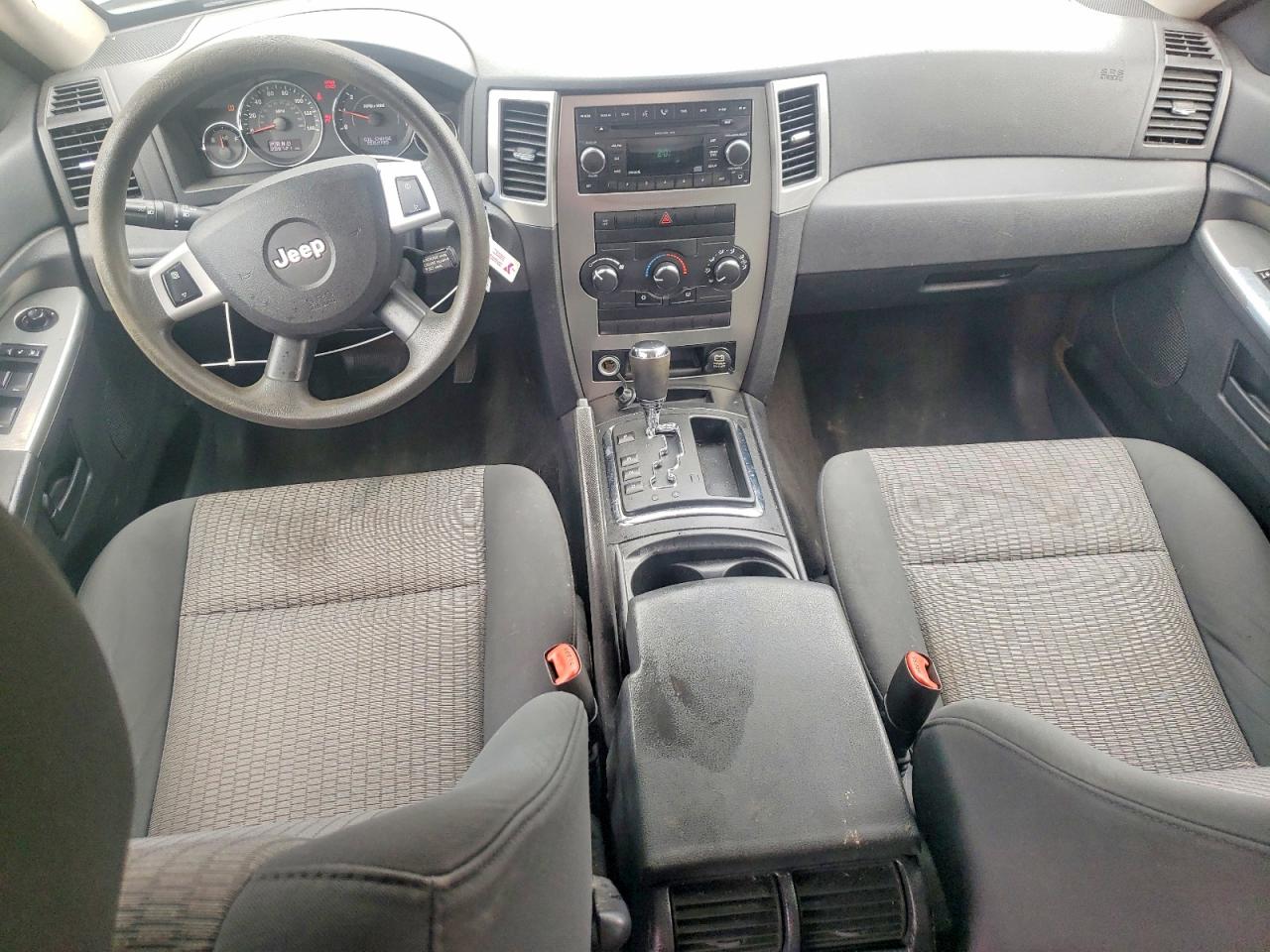 2008 Jeep Grand Cherokee Laredo Gray vin: 1J8GS48K68C168508