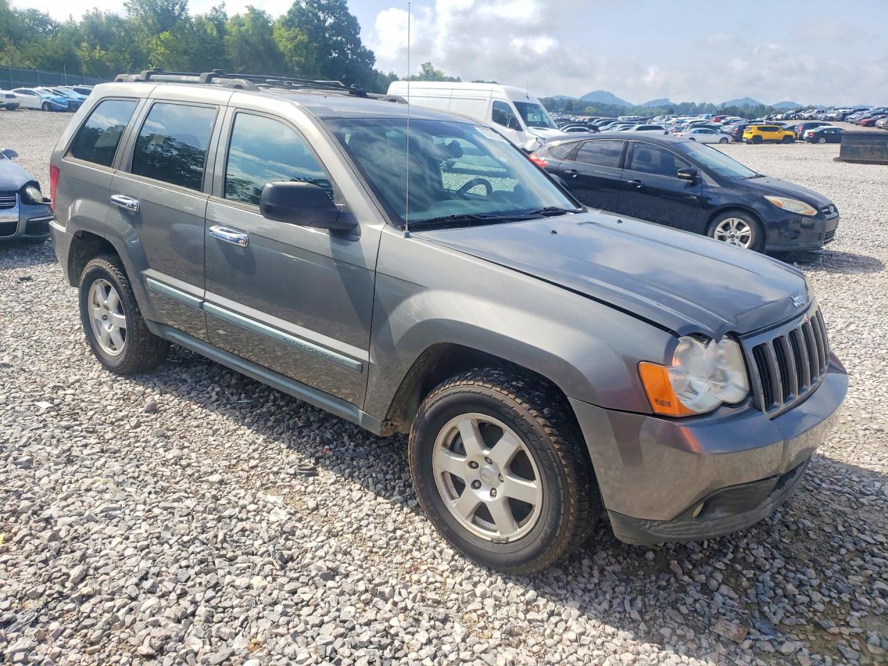 2008 Jeep Grand Cherokee Laredo Gray vin: 1J8GS48K68C168508