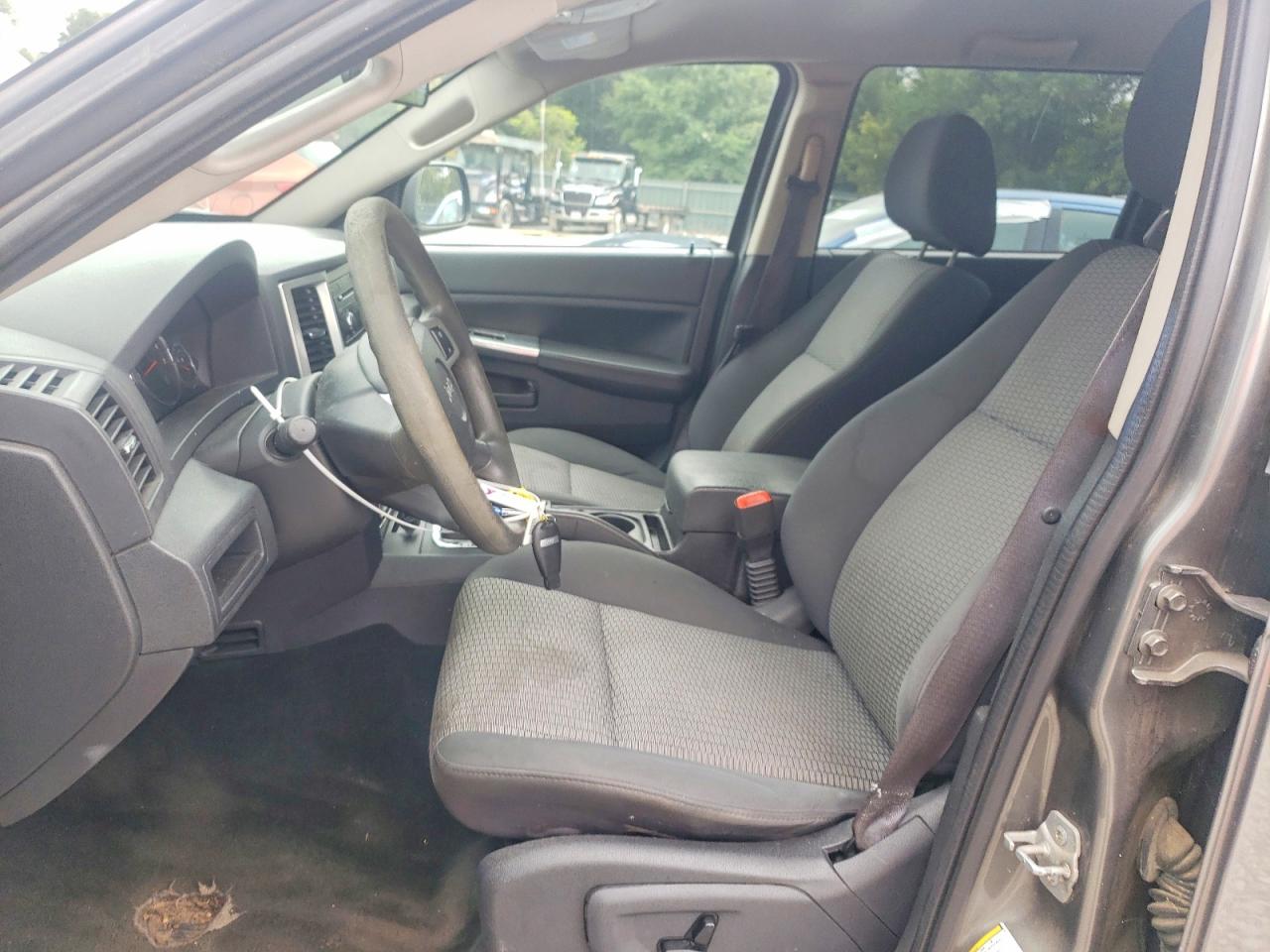 2008 Jeep Grand Cherokee Laredo Gray vin: 1J8GS48K68C168508