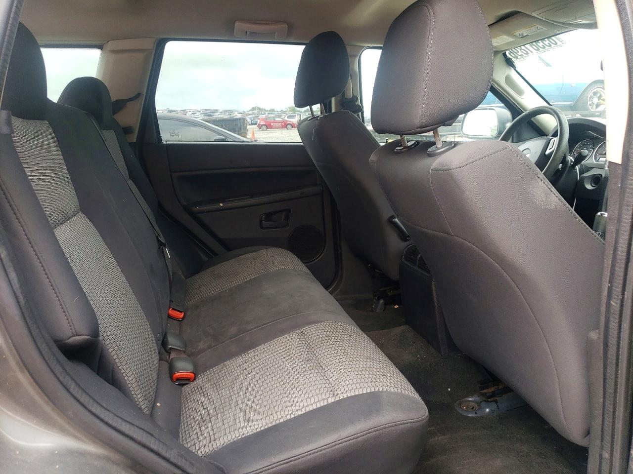 2008 Jeep Grand Cherokee Laredo Gray vin: 1J8GS48K68C168508
