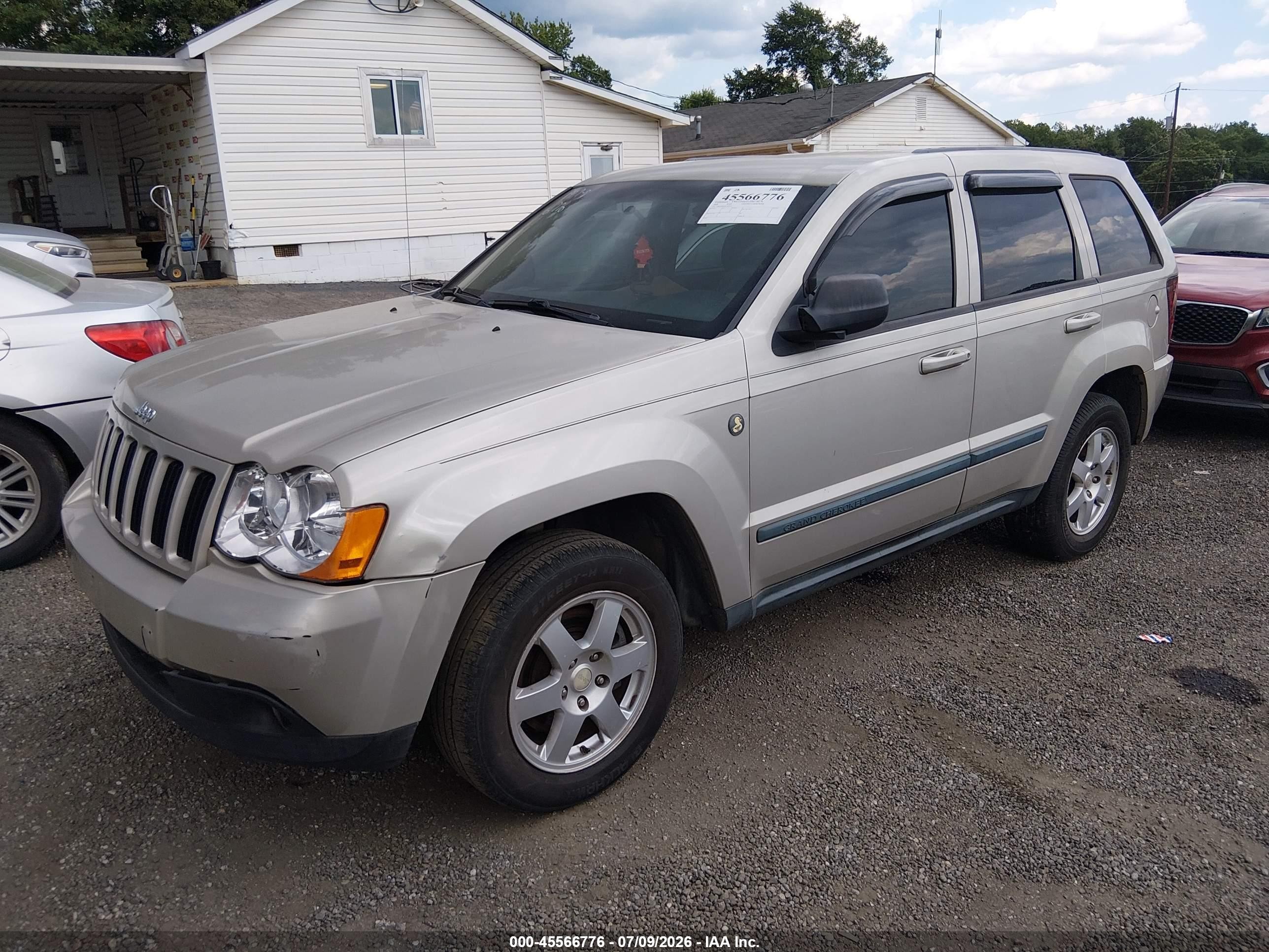 2008 Jeep Grand Cherokee Laredo Beige vin: 1J8GS48K68C182473