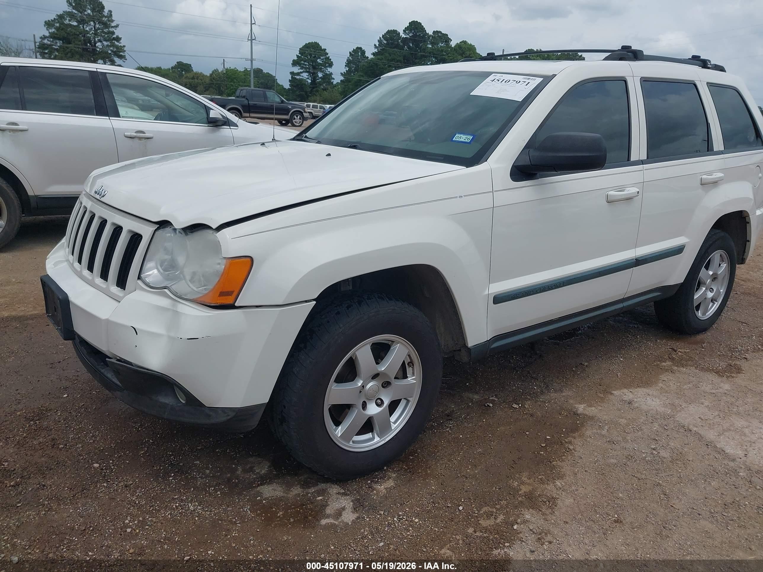 2008 Jeep Grand Cherokee Laredo White vin: 1J8GS48K68C190475