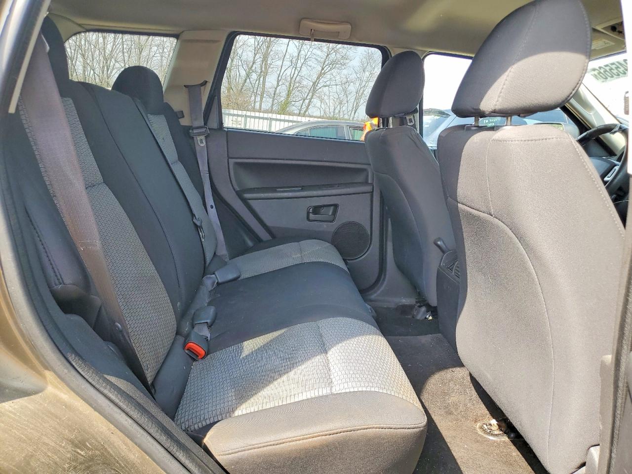 2008 Jeep Grand Cherokee Laredo Желто-коричневый vin: 1J8GS48K68C240808