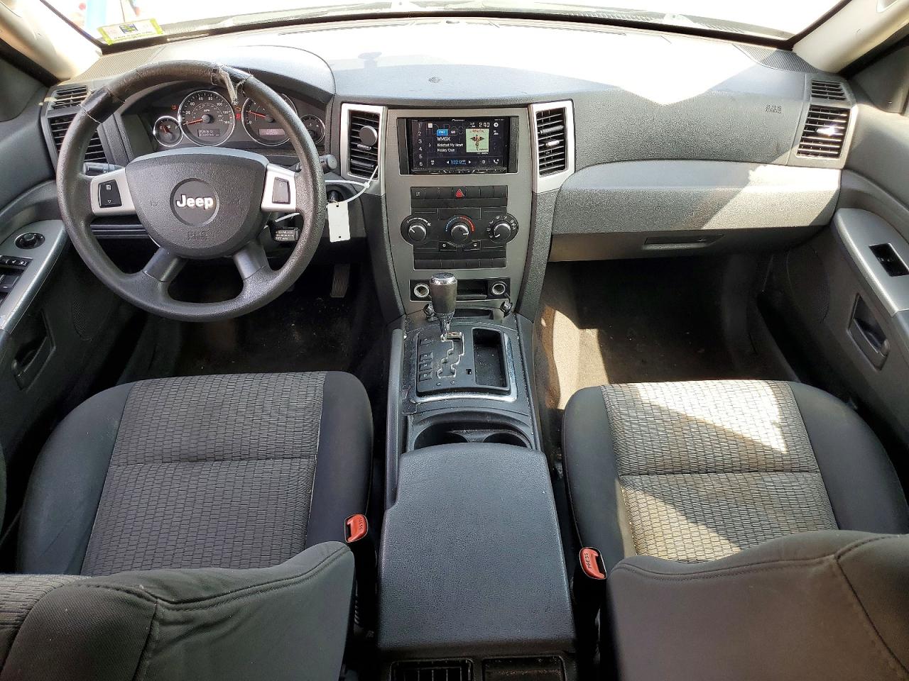 2008 Jeep Grand Cherokee Laredo Желто-коричневый vin: 1J8GS48K68C240808