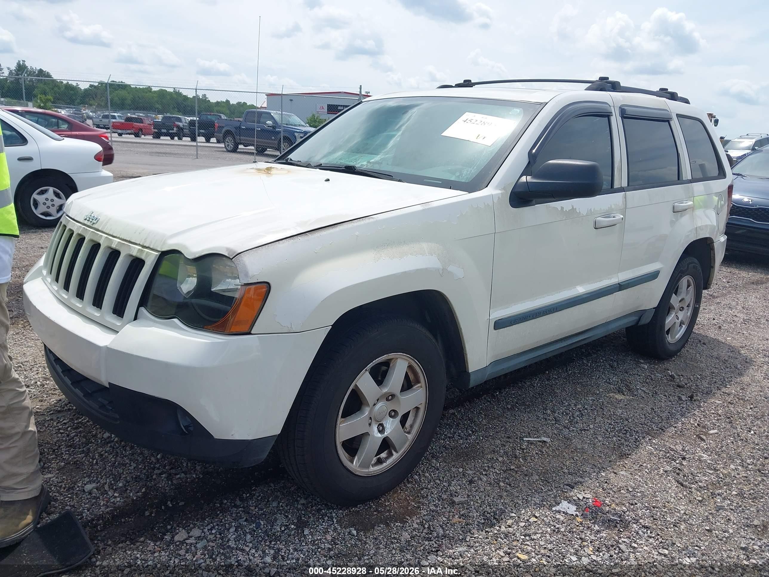 2009 Jeep Grand Cherokee Laredo White vin: 1J8GS48K69C503669