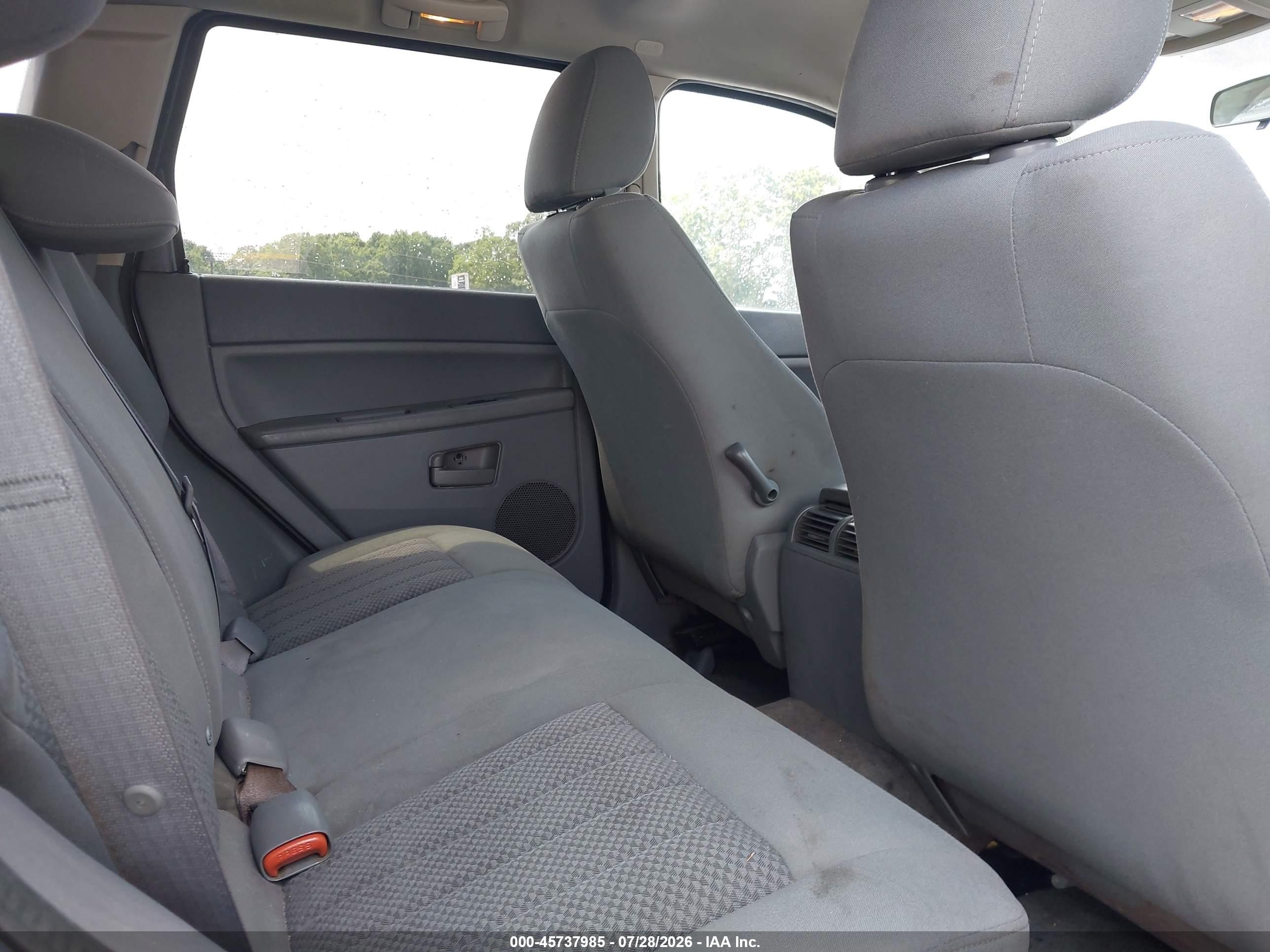 2006 Jeep Grand Cherokee Laredo White vin: 1J8GS48K76C155649