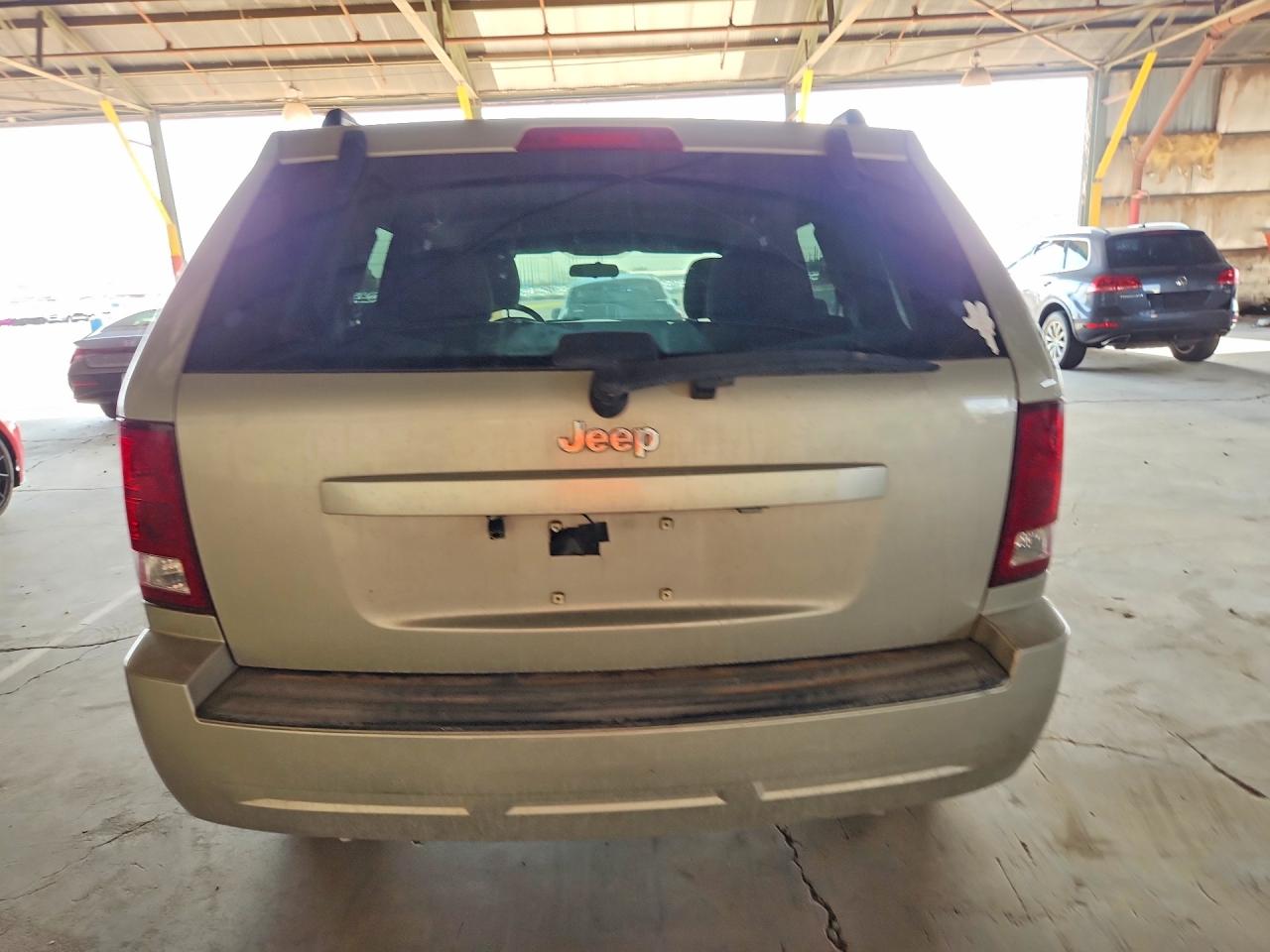 2007 Jeep Grand Cherokee Laredo Cream vin: 1J8GS48K77C560802