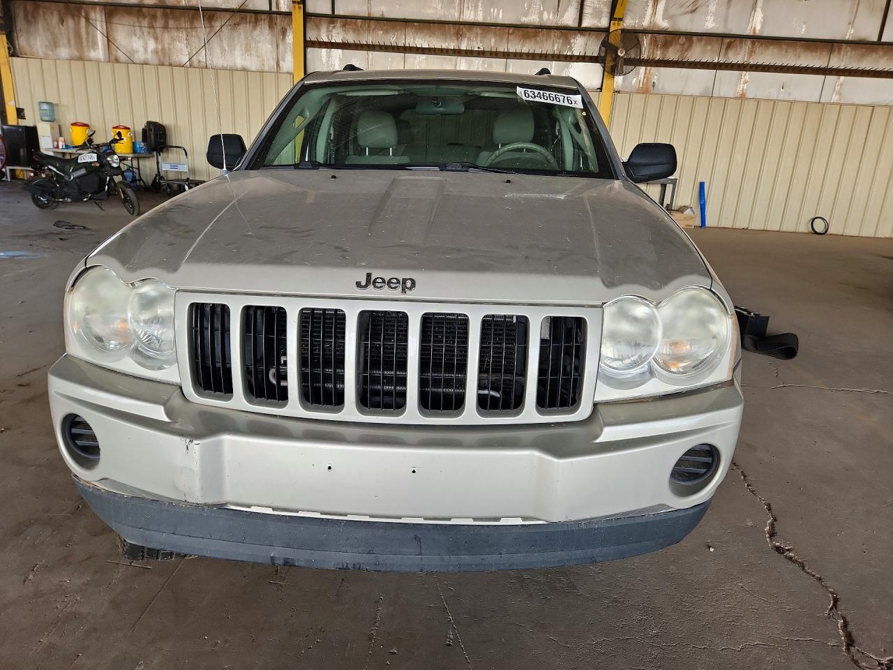 2007 Jeep Grand Cherokee Laredo Cream vin: 1J8GS48K77C560802