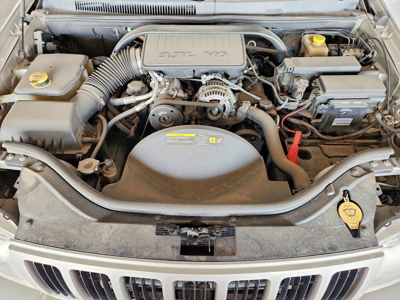 2007 Jeep Grand Cherokee Laredo Cream vin: 1J8GS48K77C560802
