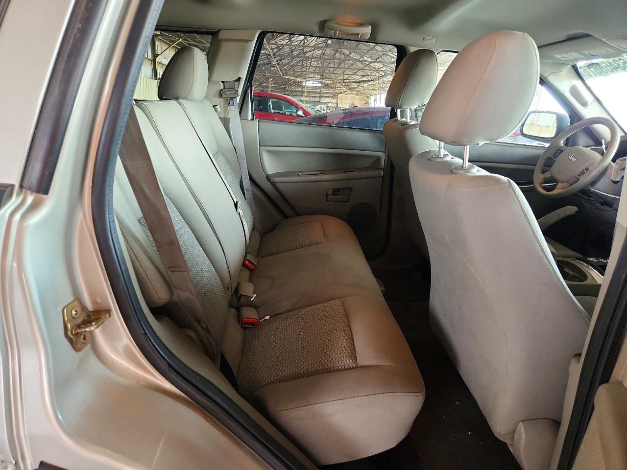 2007 Jeep Grand Cherokee Laredo Cream vin: 1J8GS48K77C560802