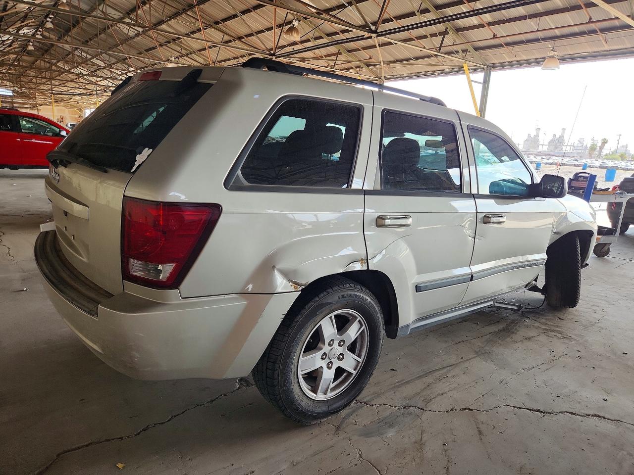 2007 Jeep Grand Cherokee Laredo Cream vin: 1J8GS48K77C560802
