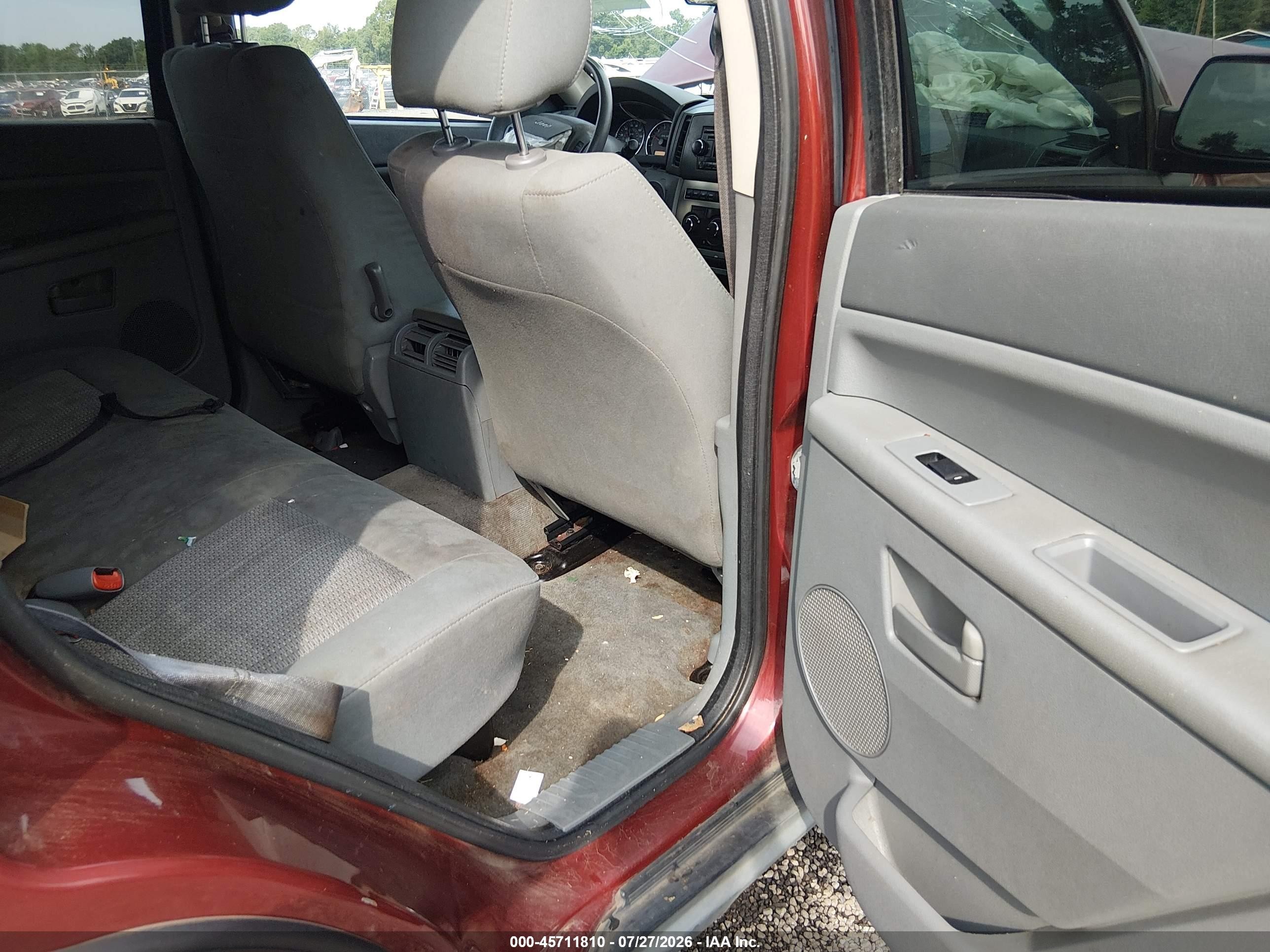 2007 Jeep Grand Cherokee Laredo Красный vin: 1J8GS48K77C591192