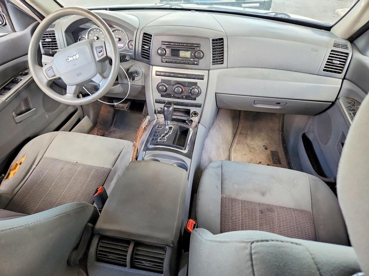 2007 Jeep Grand Cherokee Laredo White vin: 1J8GS48K77C597686