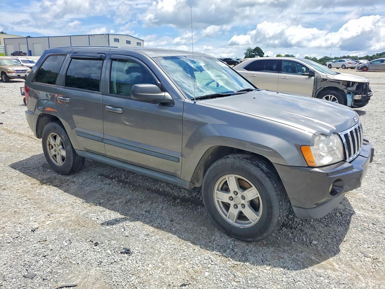2007 Jeep Grand Cherokee Laredo Gray vin: 1J8GS48K77C627897