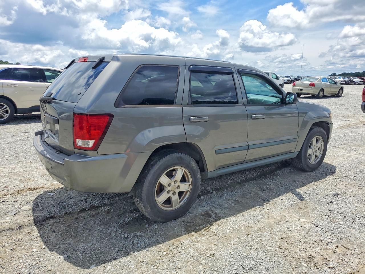 2007 Jeep Grand Cherokee Laredo Gray vin: 1J8GS48K77C627897
