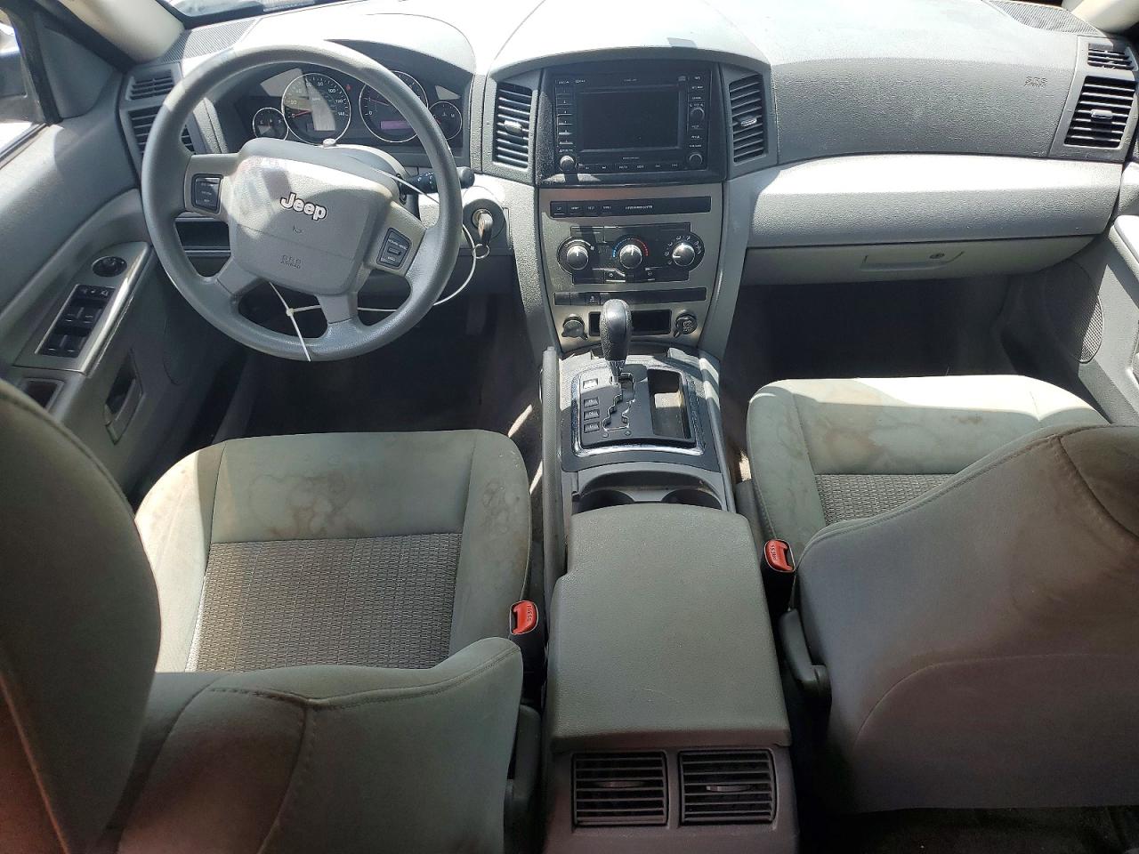 2007 Jeep Grand Cherokee Laredo Gray vin: 1J8GS48K77C627897