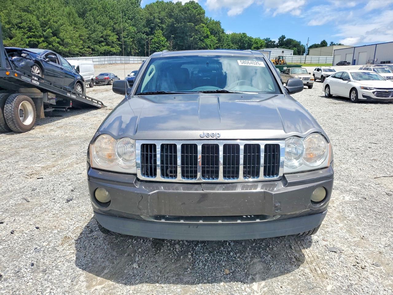 2007 Jeep Grand Cherokee Laredo Gray vin: 1J8GS48K77C627897