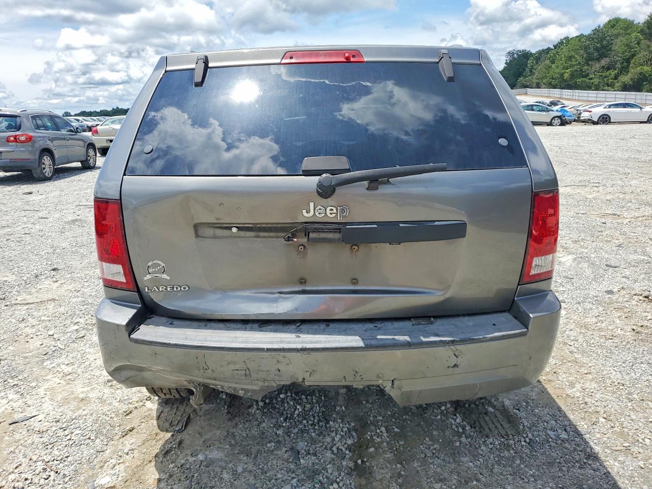 2007 Jeep Grand Cherokee Laredo Gray vin: 1J8GS48K77C627897