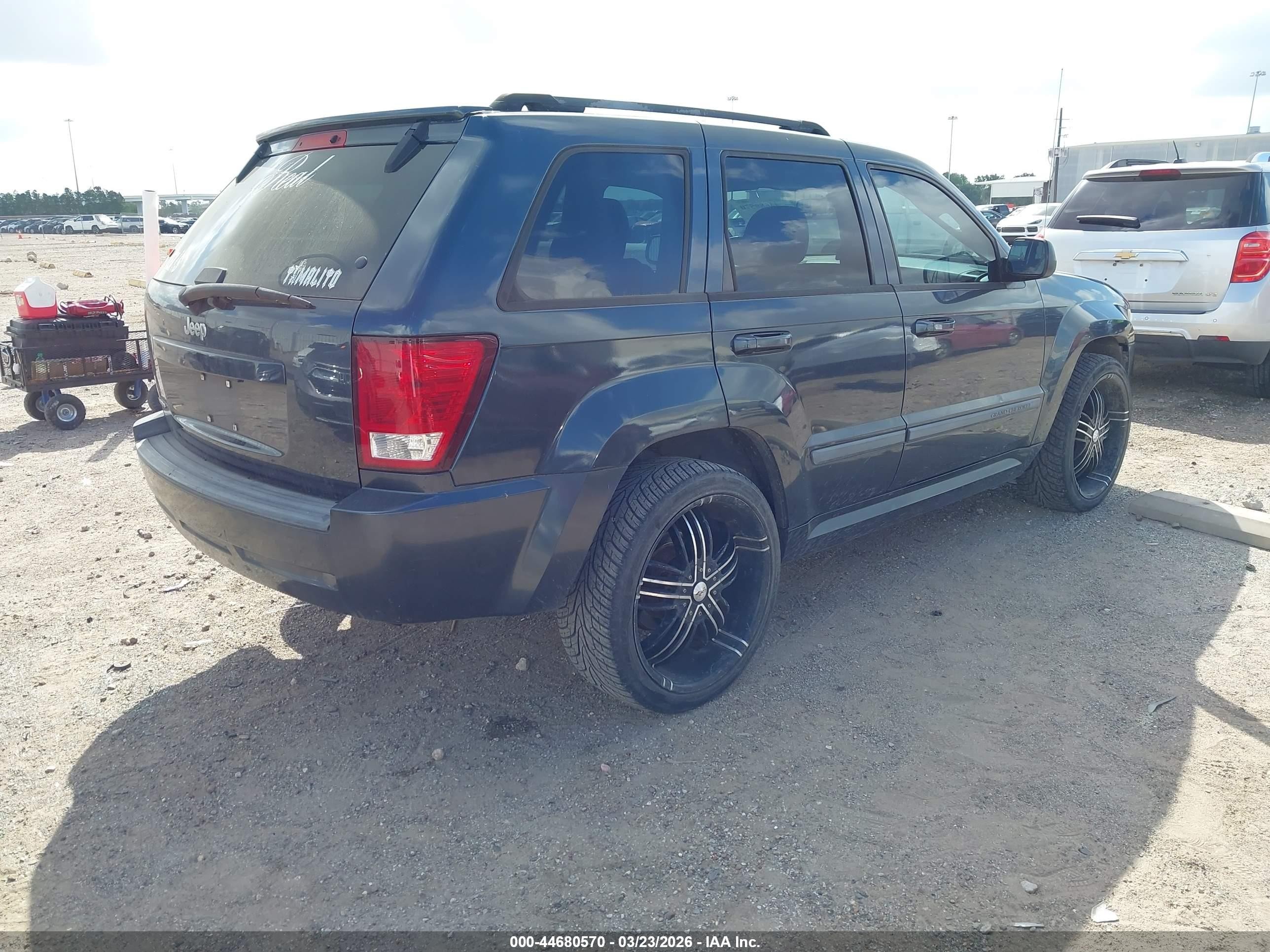 2007 Jeep Grand Cherokee Laredo Зеленый vin: 1J8GS48K87C526478