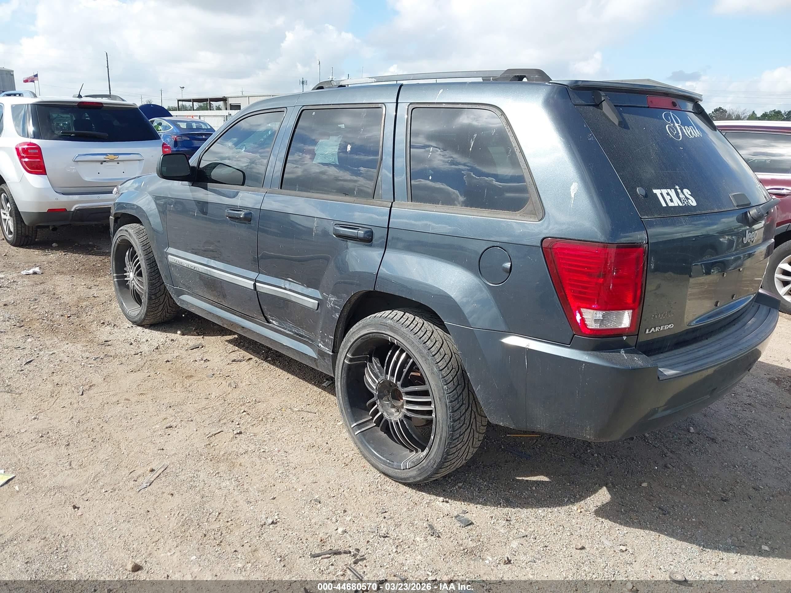 2007 Jeep Grand Cherokee Laredo Зеленый vin: 1J8GS48K87C526478