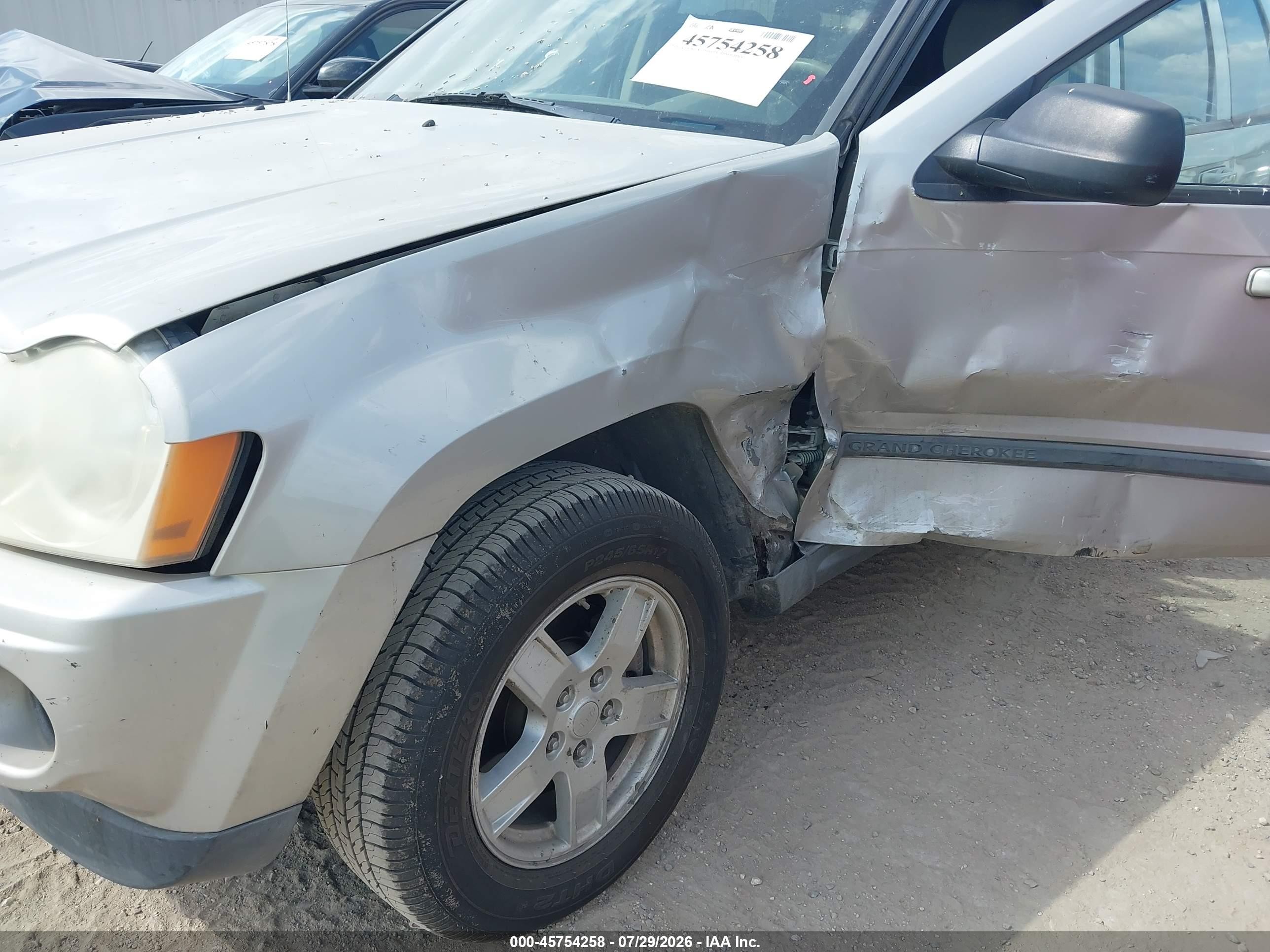2007 Jeep Grand Cherokee Laredo Бежевый vin: 1J8GS48K87C535603